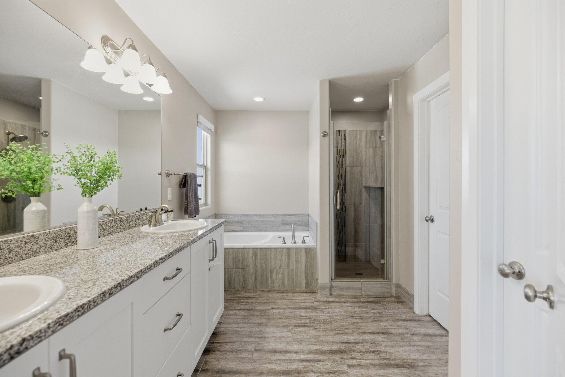 BLACKHAWK TH - Residential