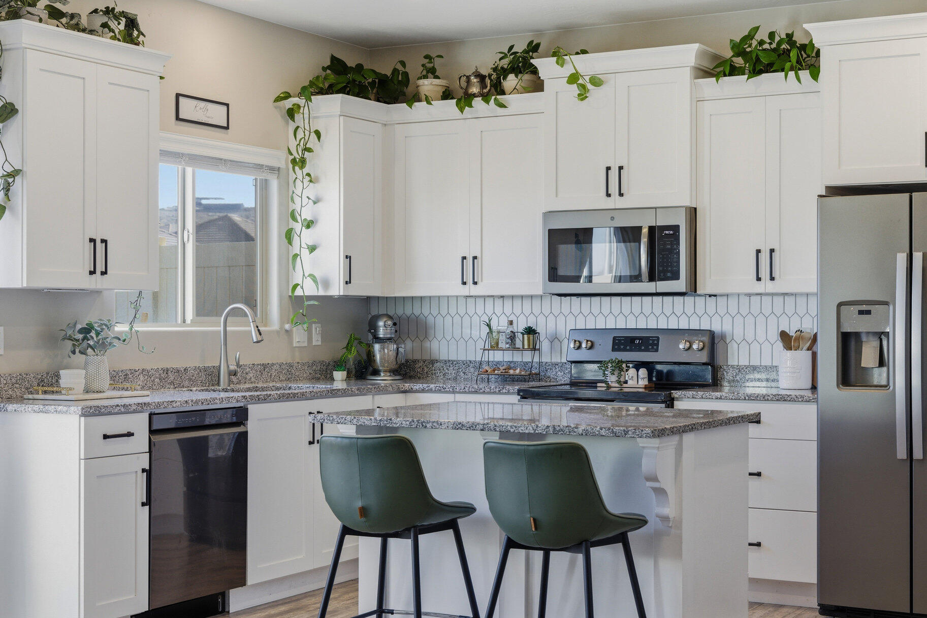 BLACKHAWK TH - Residential