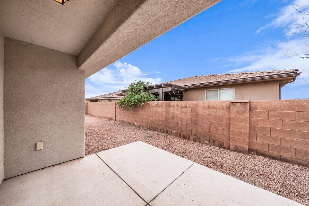 PEREGRINE POINTE - Residential