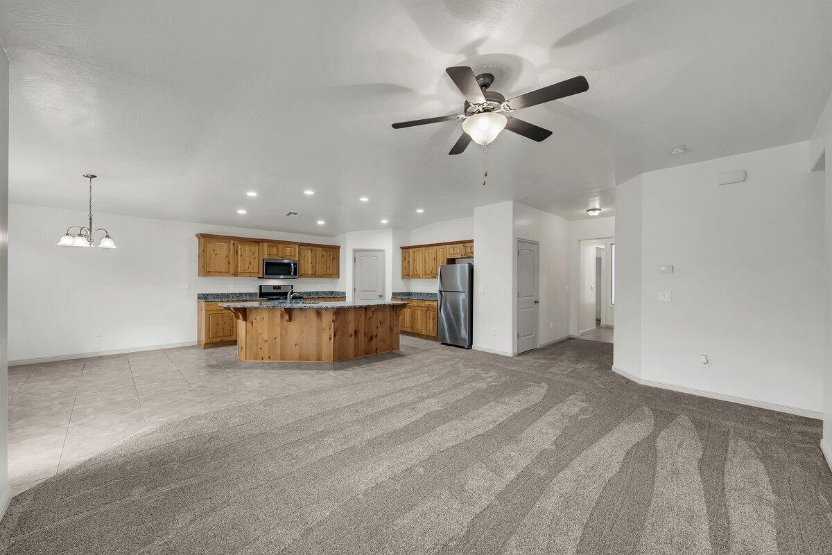 PEREGRINE POINTE - Residential