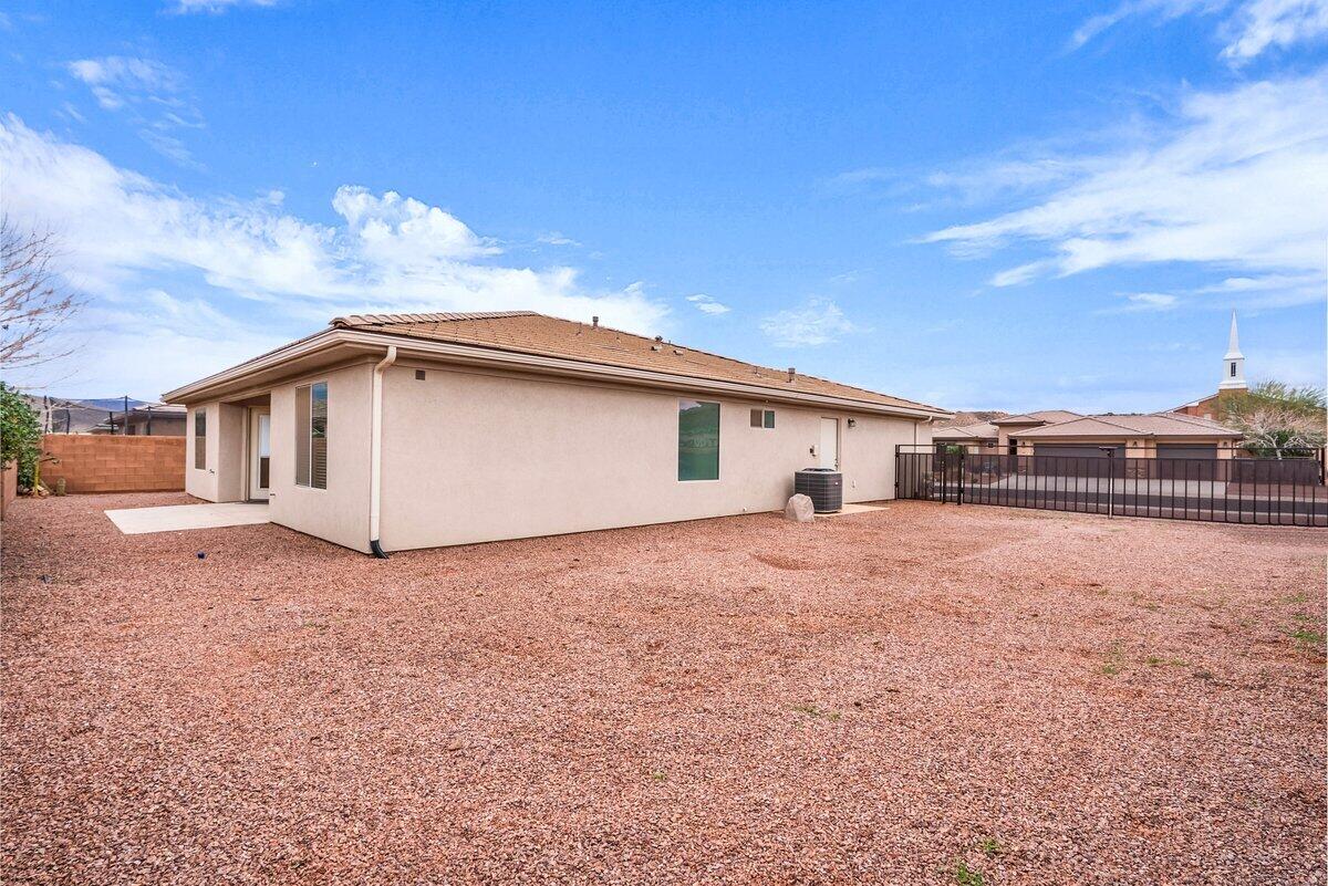 PEREGRINE POINTE - Residential