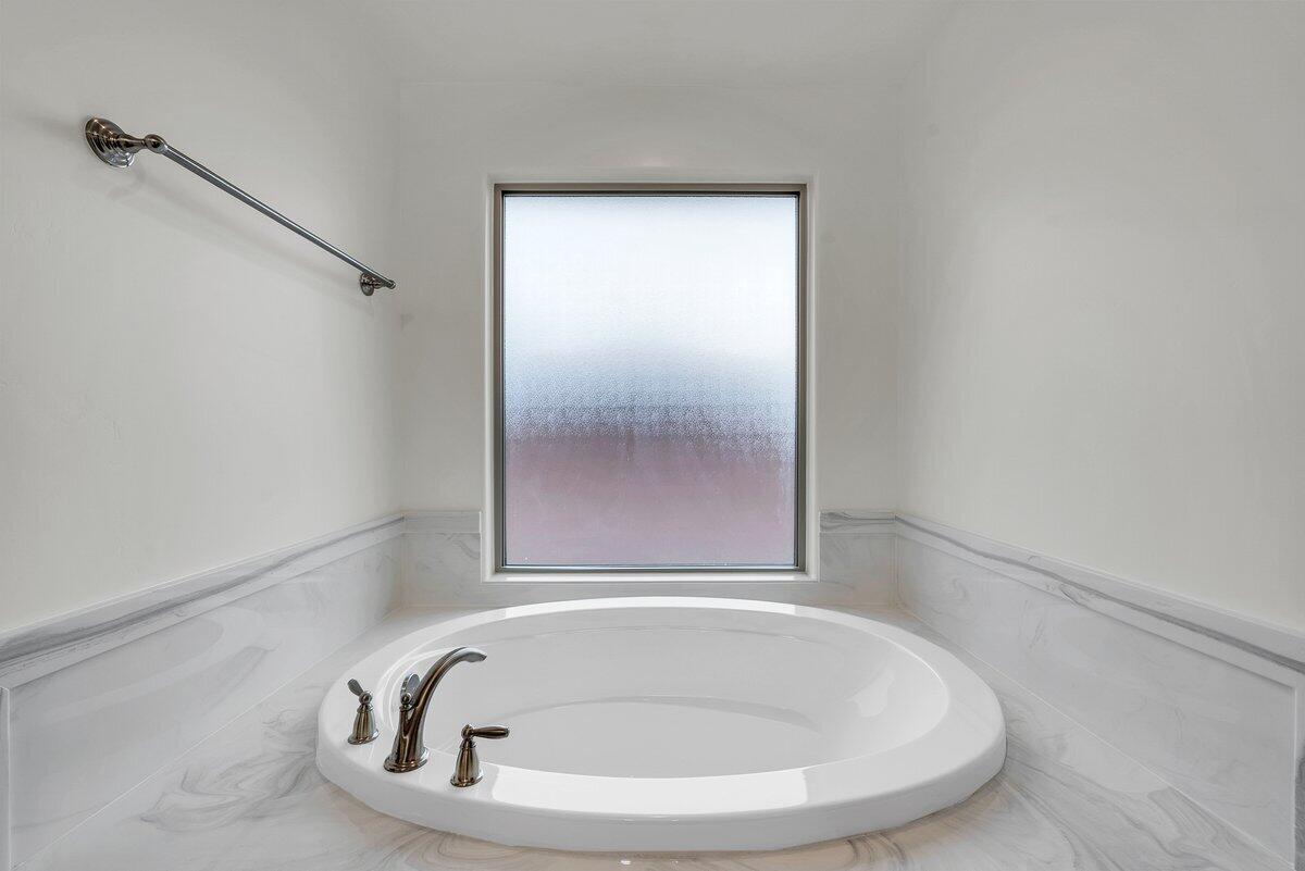 PEREGRINE POINTE - Residential