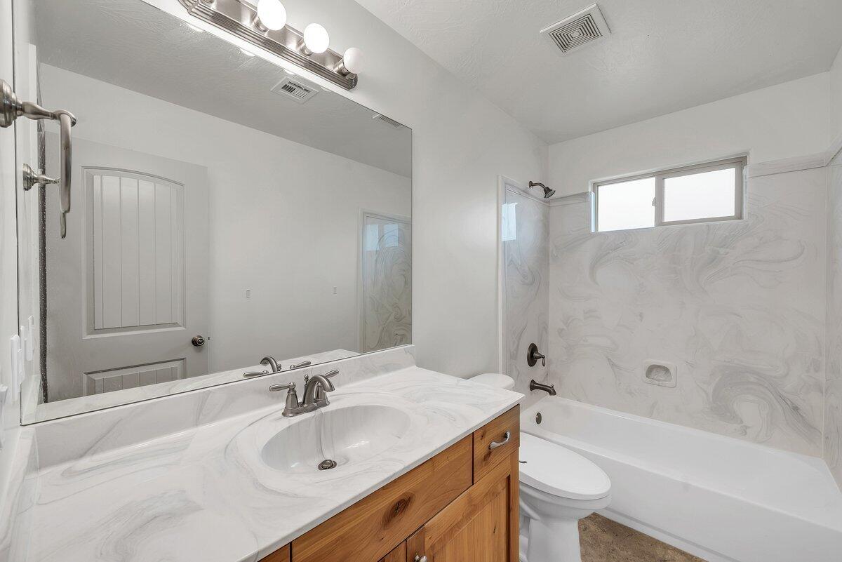 PEREGRINE POINTE - Residential