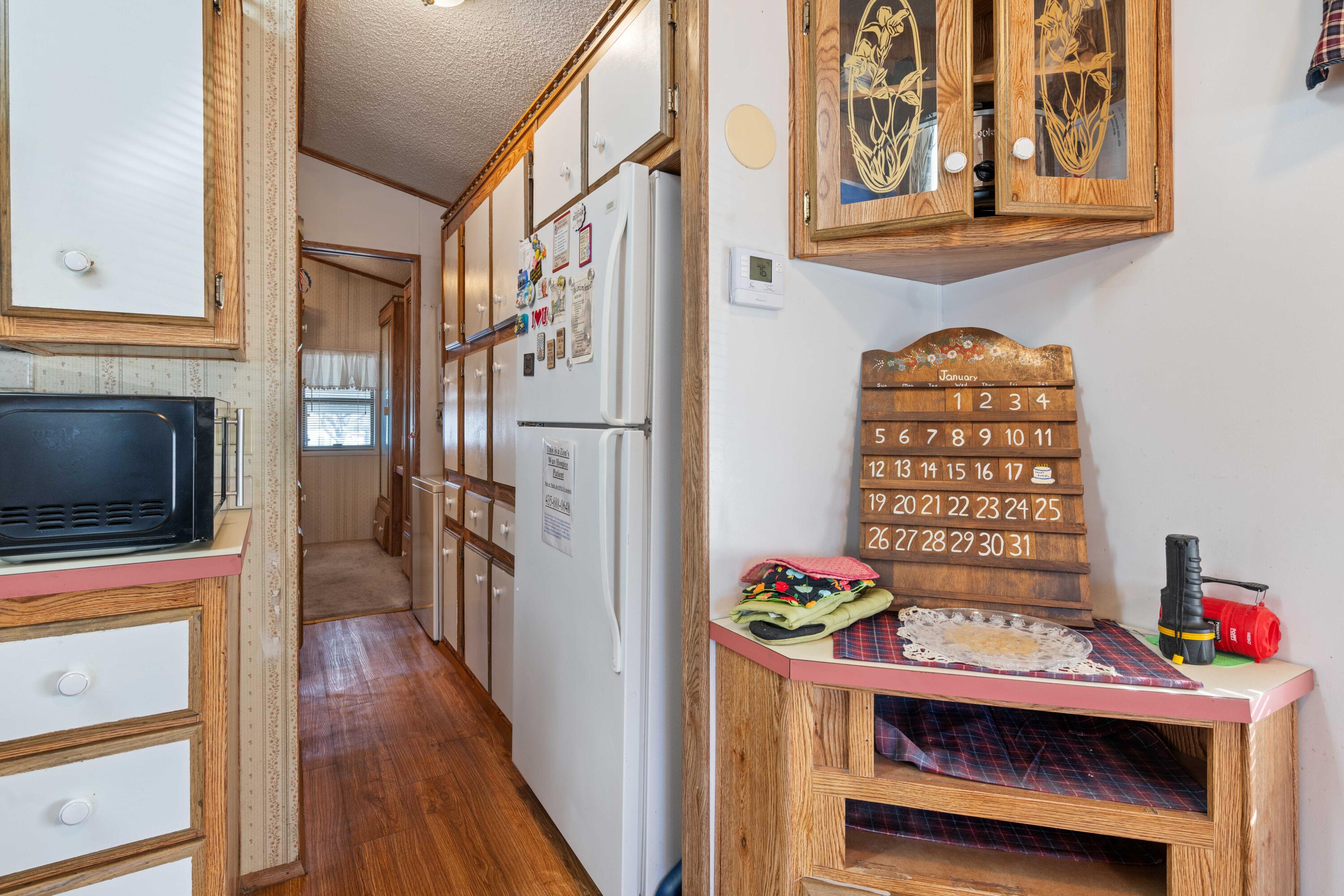 CANYON BREEZE RV RESORT - Residential