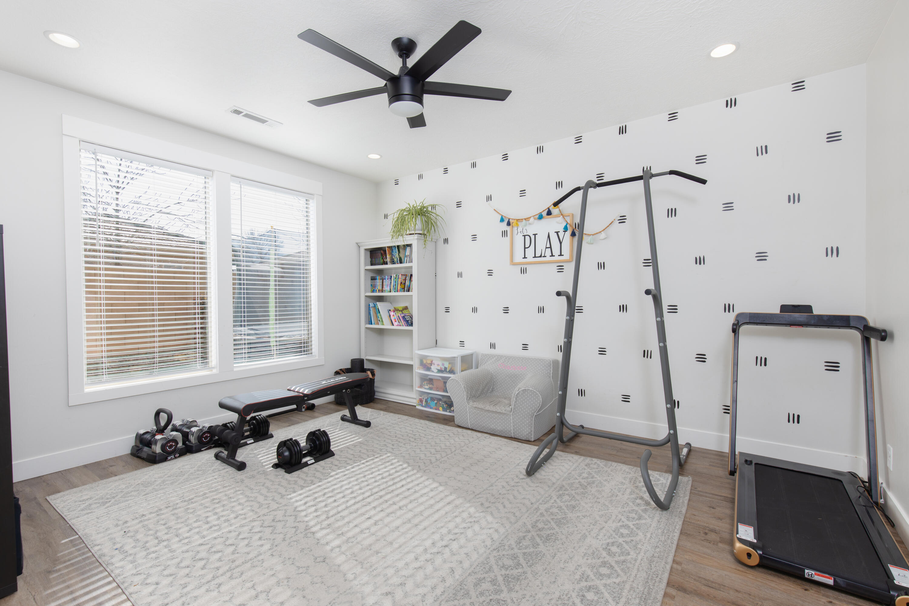 SOUTH POINTE - Residential