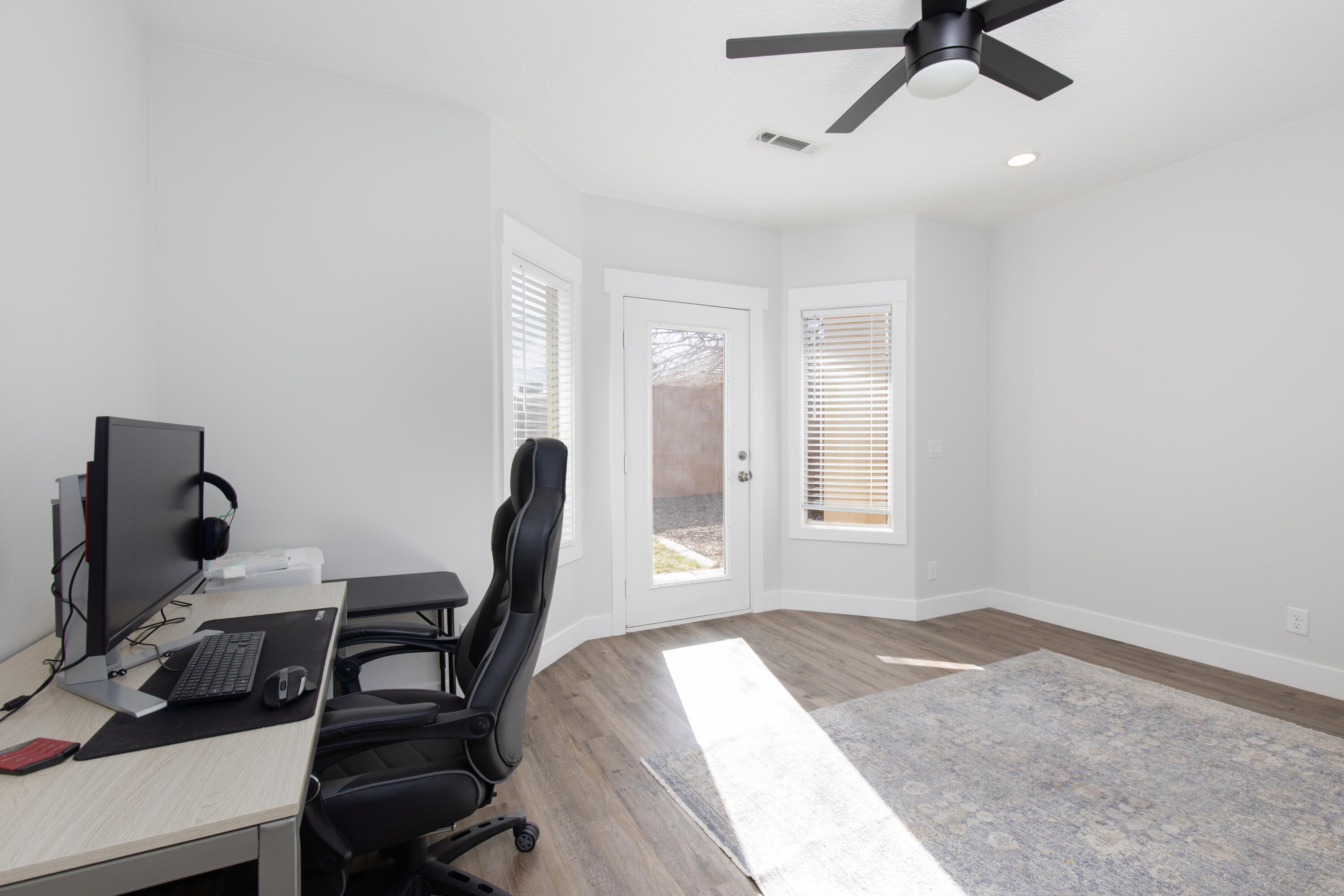 SOUTH POINTE - Residential