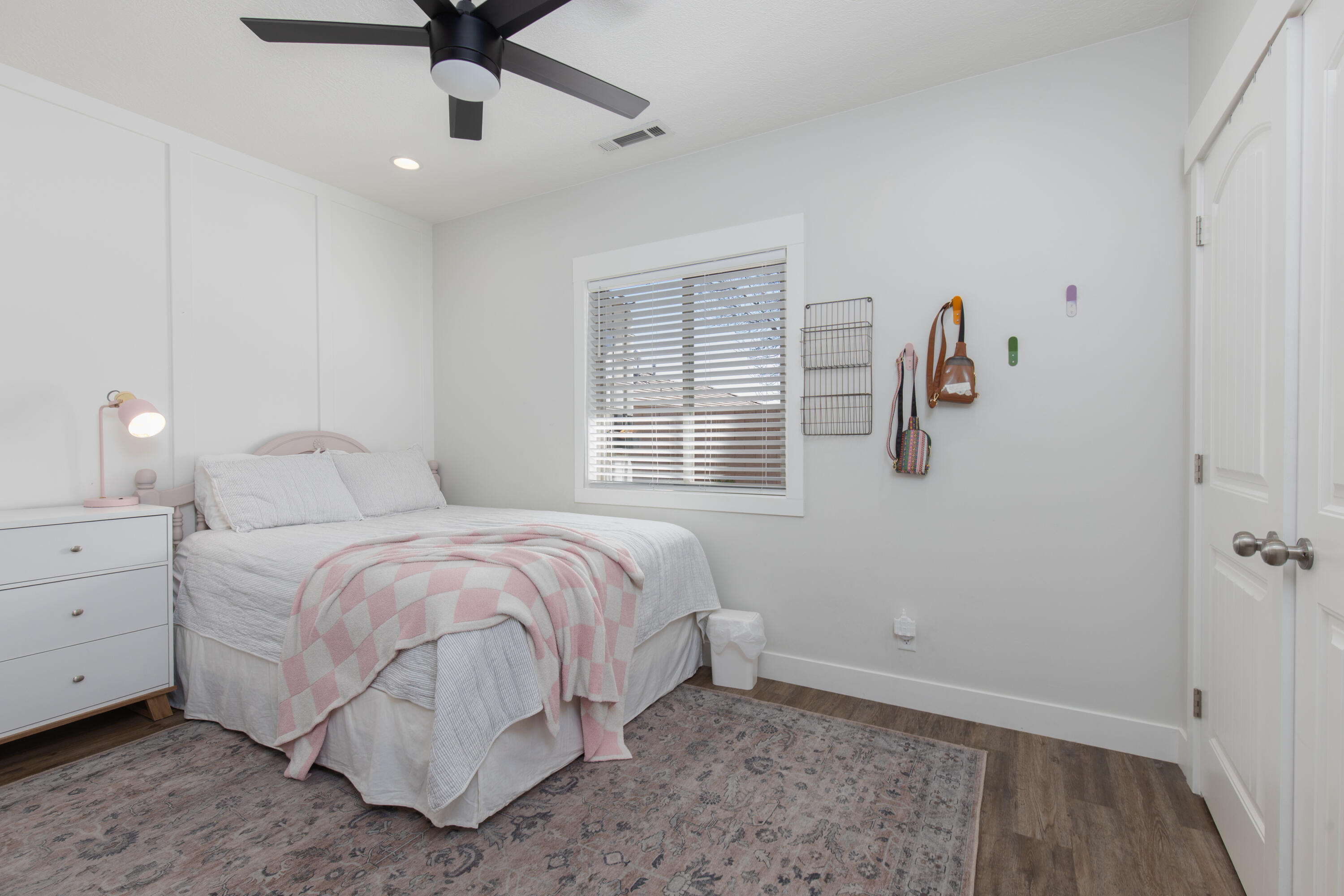 SOUTH POINTE - Residential