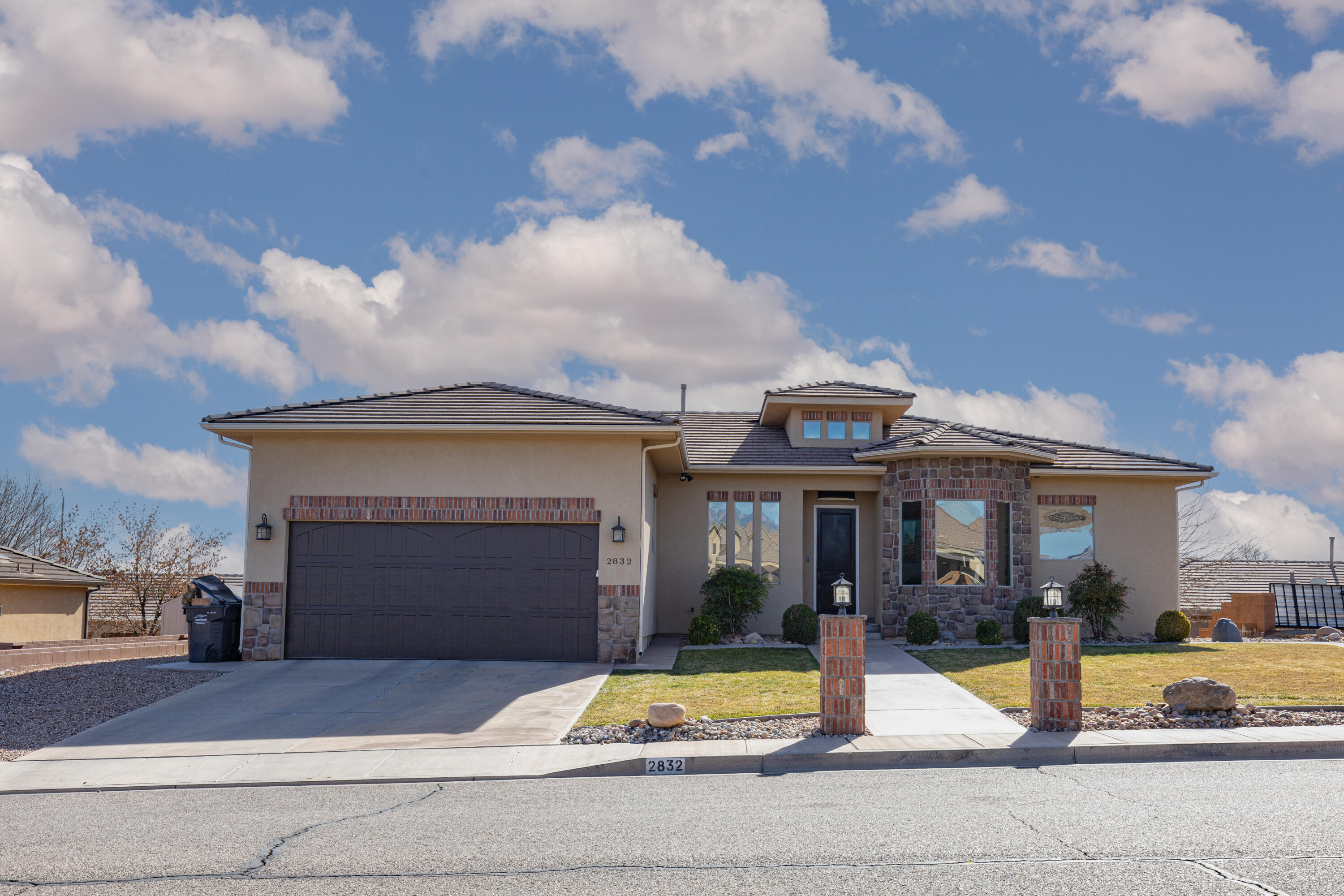 SOUTH POINTE - Residential