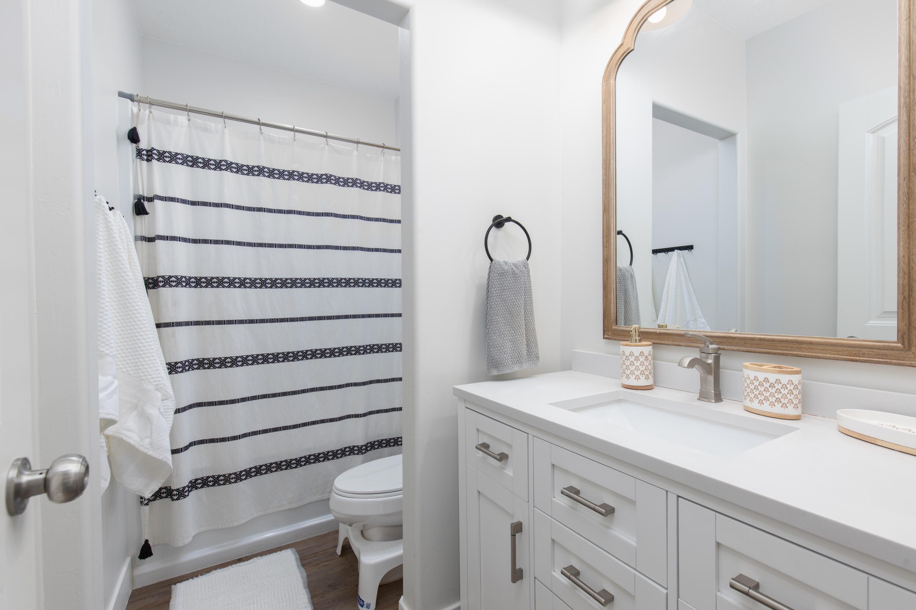 SOUTH POINTE - Residential