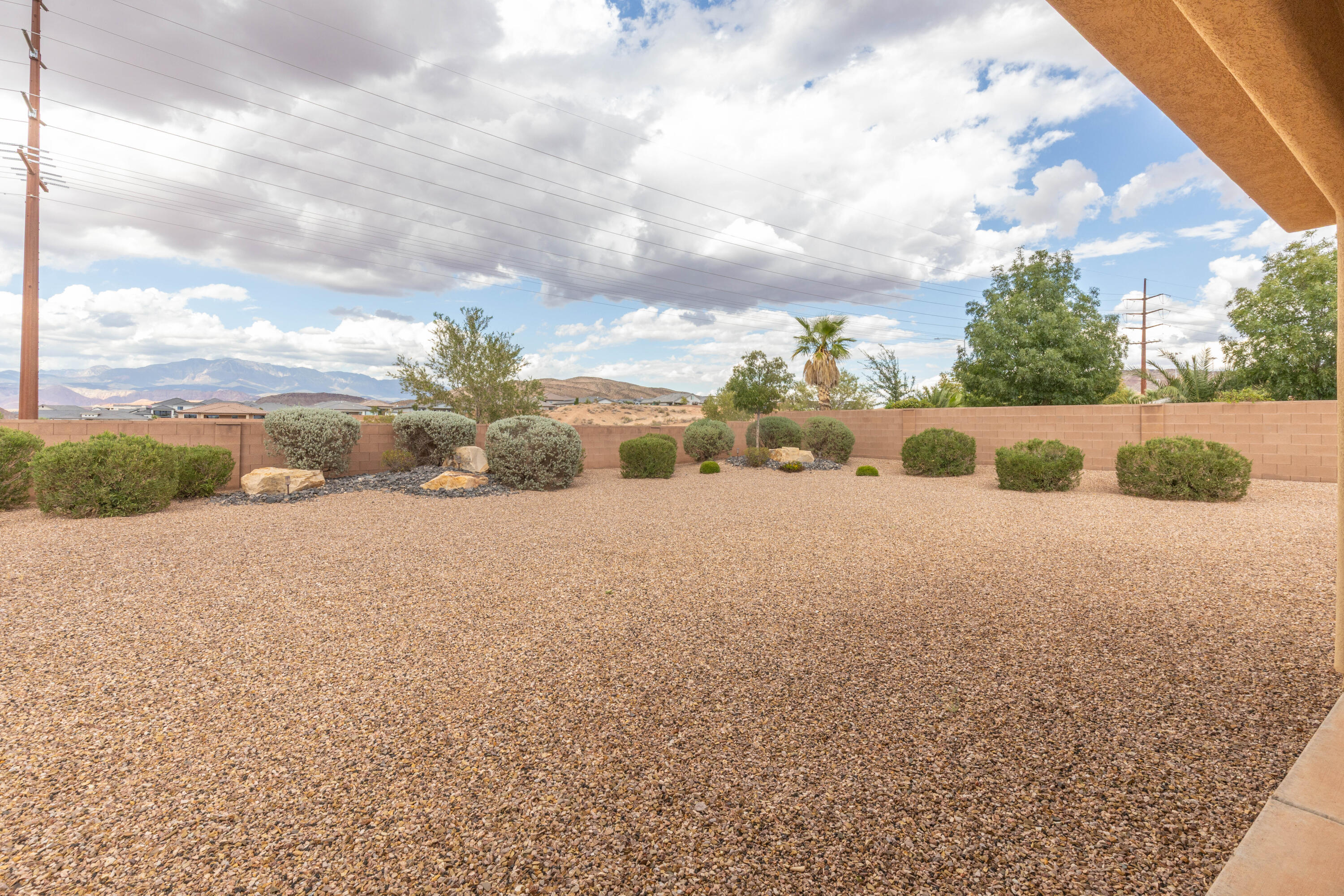 SUGAR PLUM IN THE FIELDS - Residential