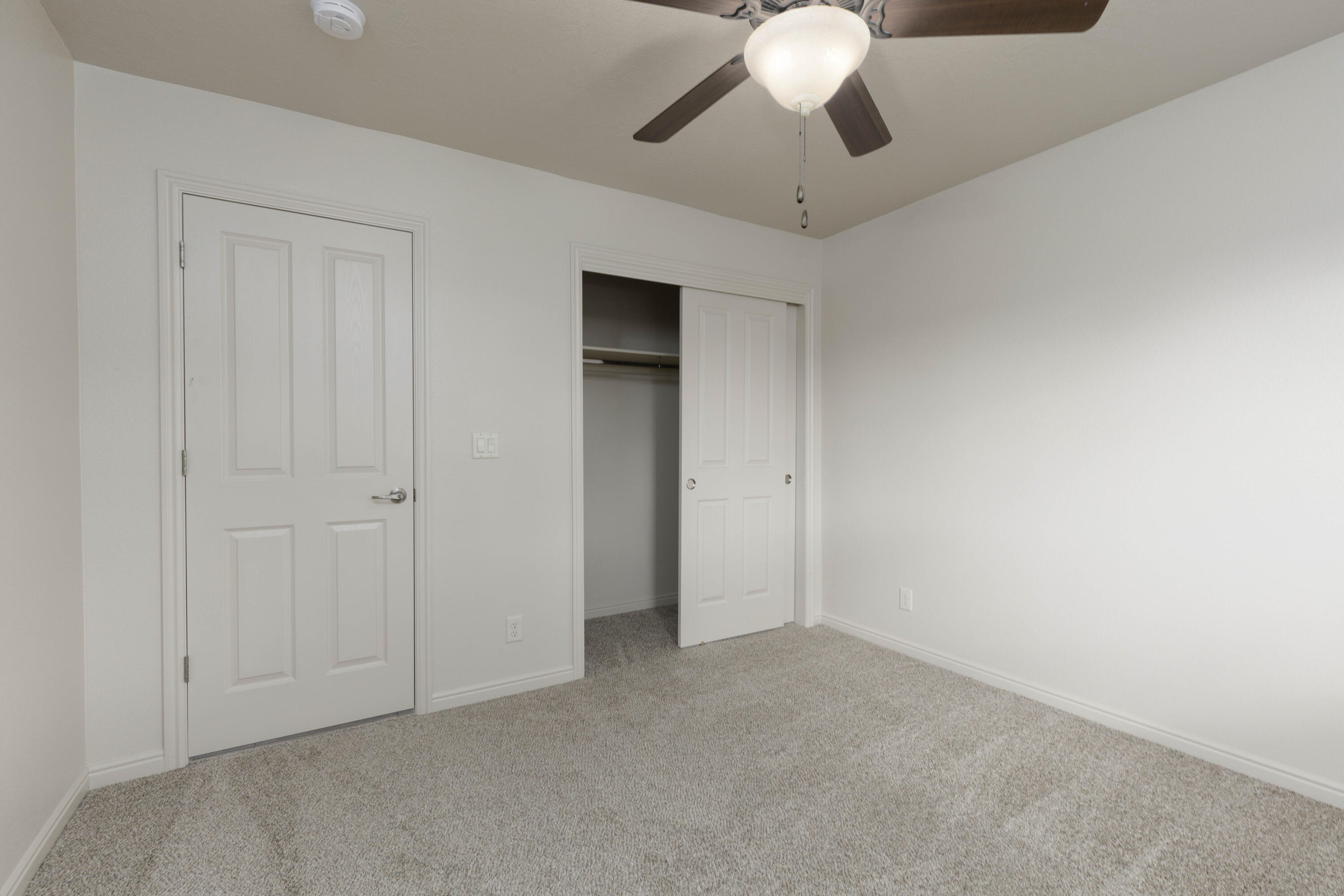 SUGAR PLUM IN THE FIELDS - Residential