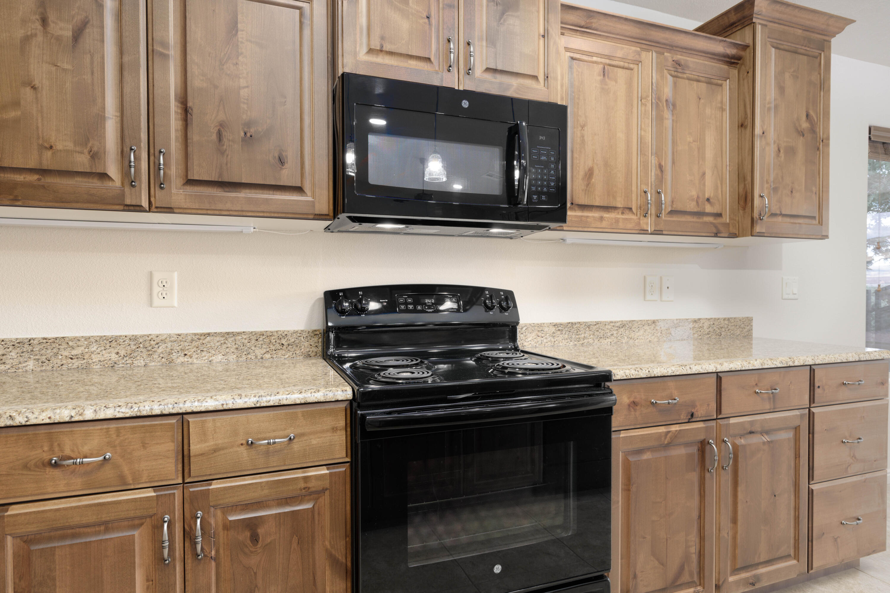 SUGAR PLUM IN THE FIELDS - Residential