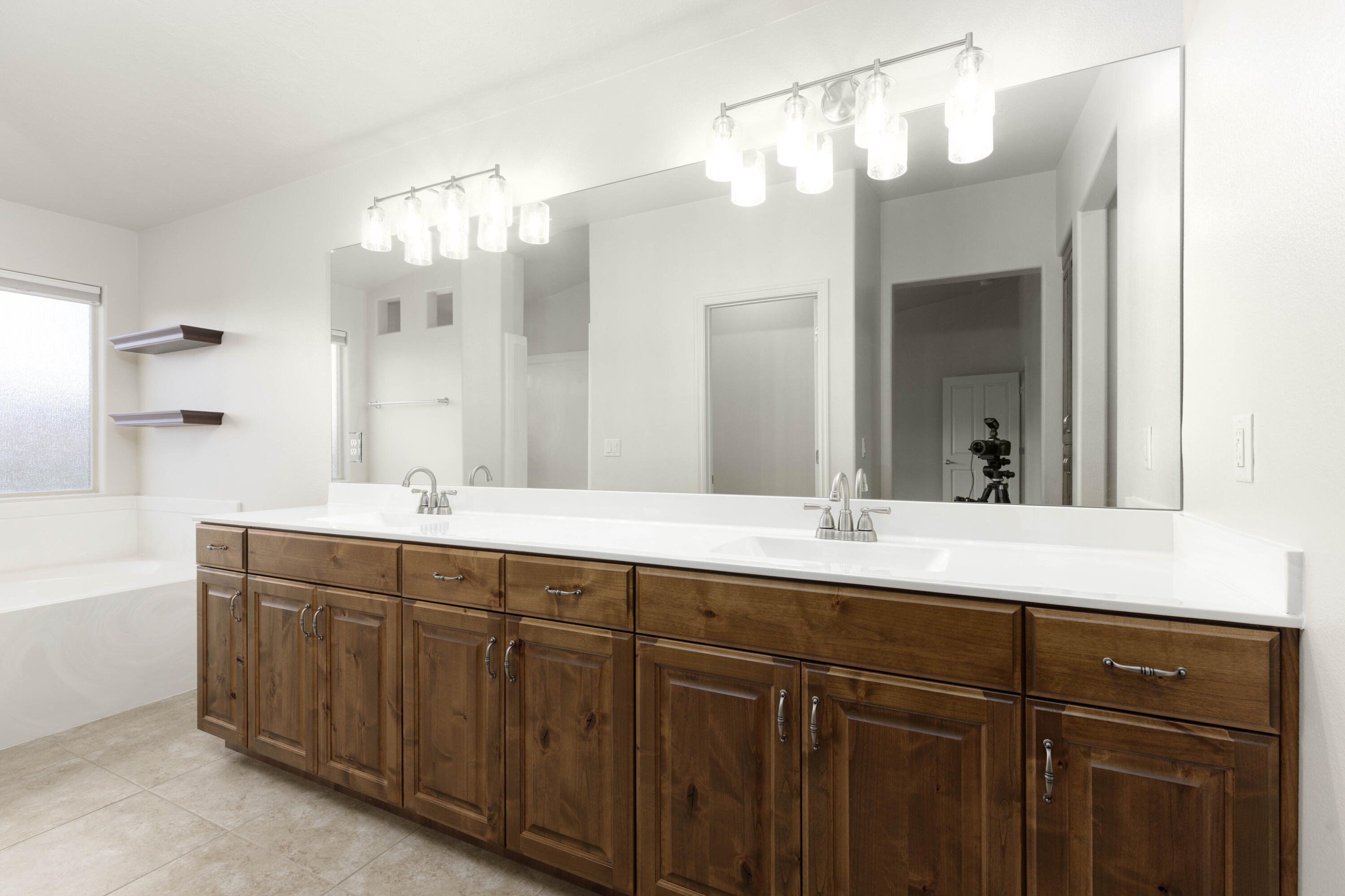 SUGAR PLUM IN THE FIELDS - Residential