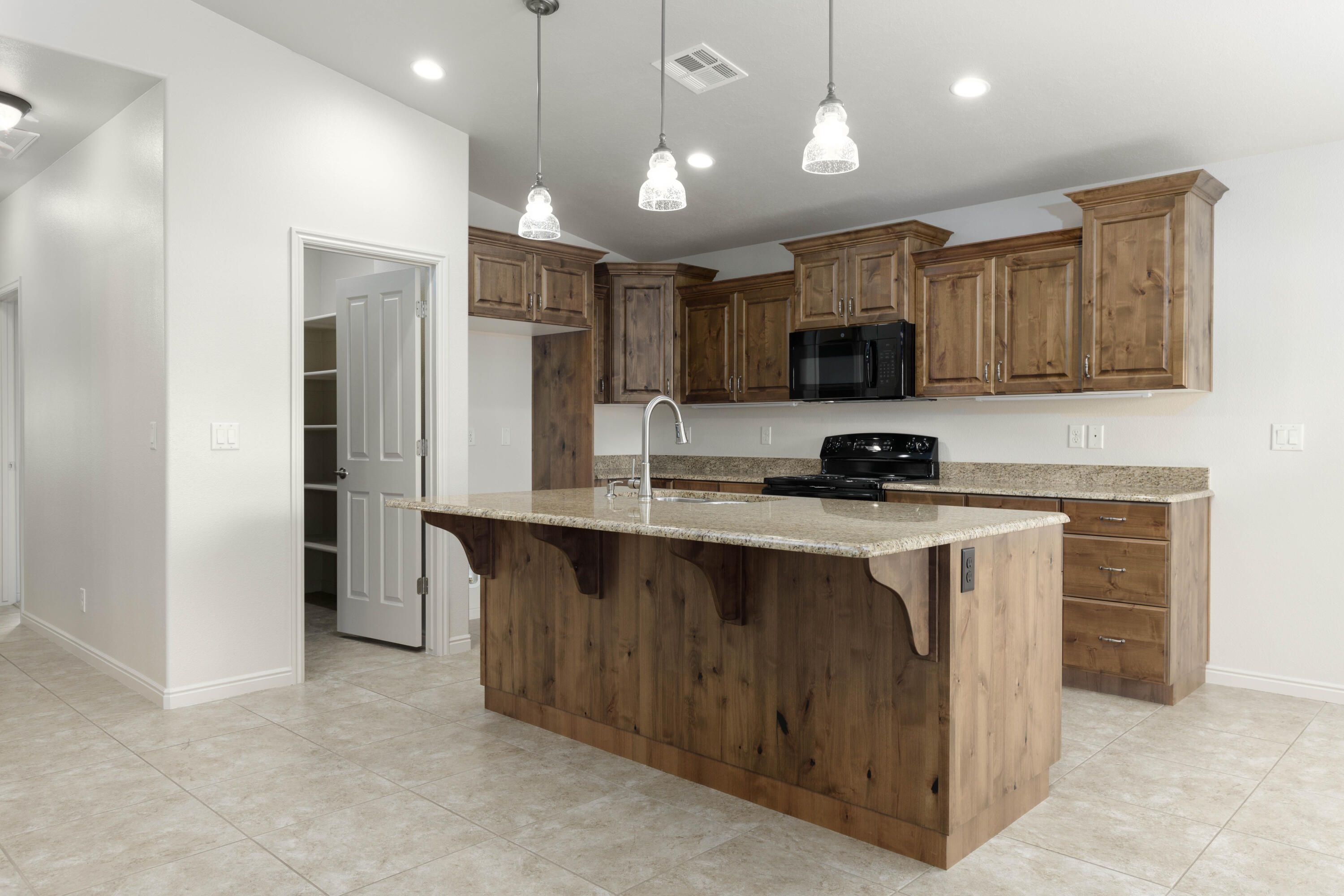 SUGAR PLUM IN THE FIELDS - Residential