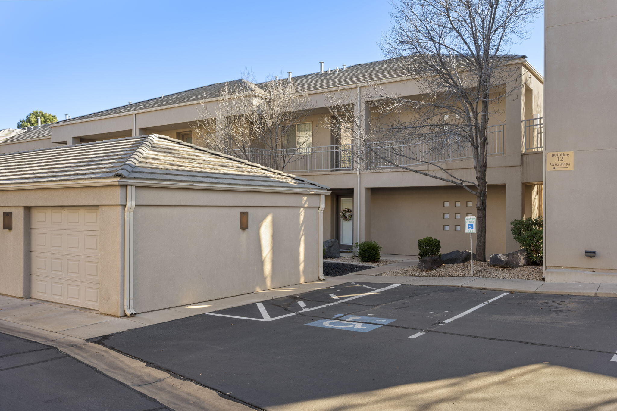 BLACKROCK CONDOS AT STONEBRIDGE - Residential