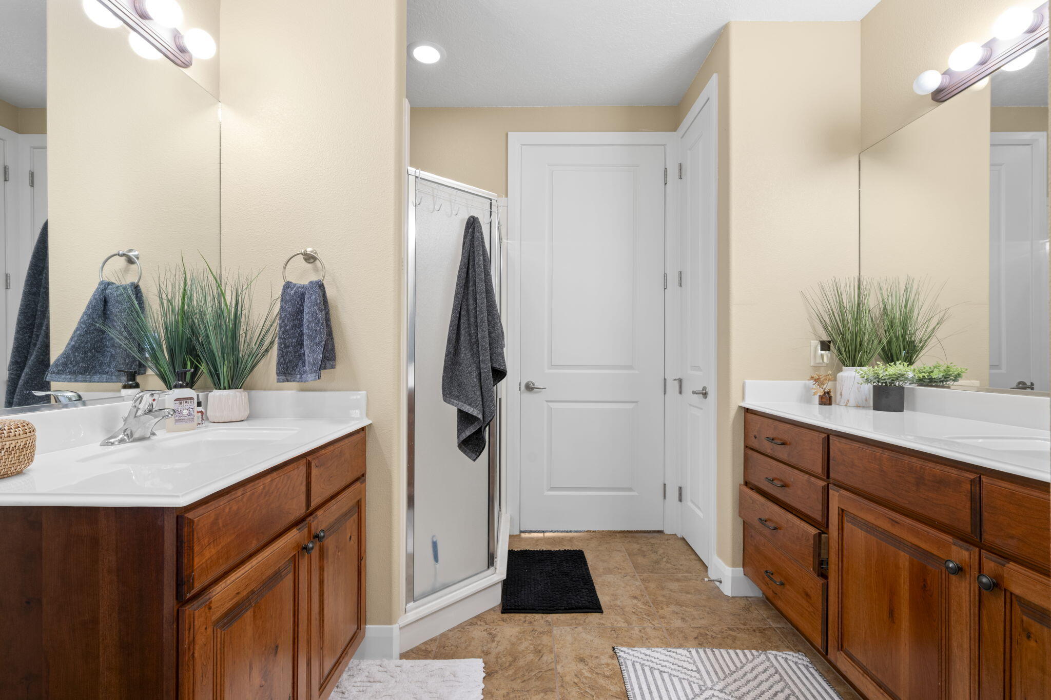 BLACKROCK CONDOS AT STONEBRIDGE - Residential