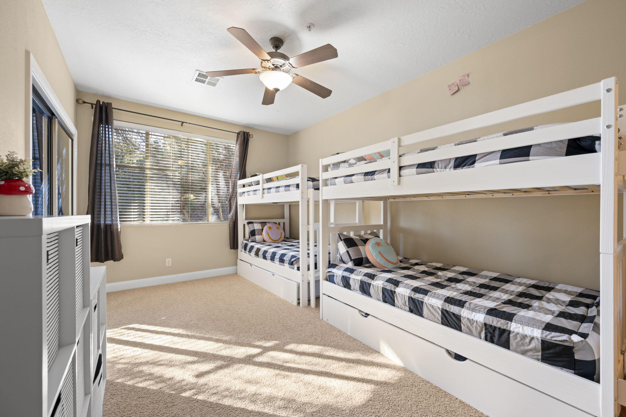 BLACKROCK CONDOS AT STONEBRIDGE - Residential