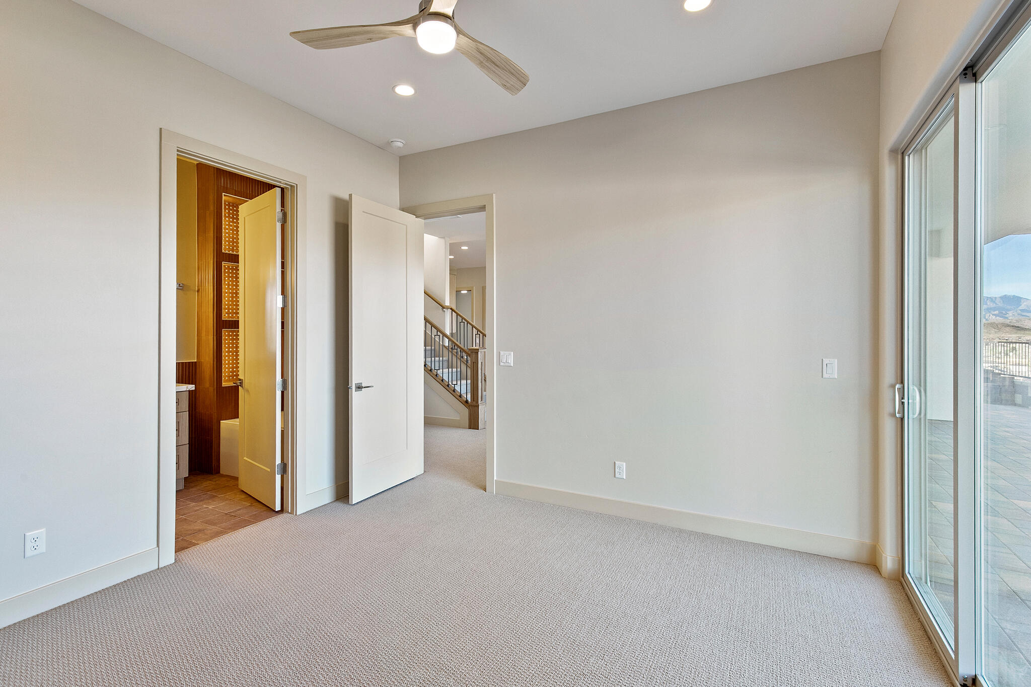 HILLSIDE ESTATES - Residential