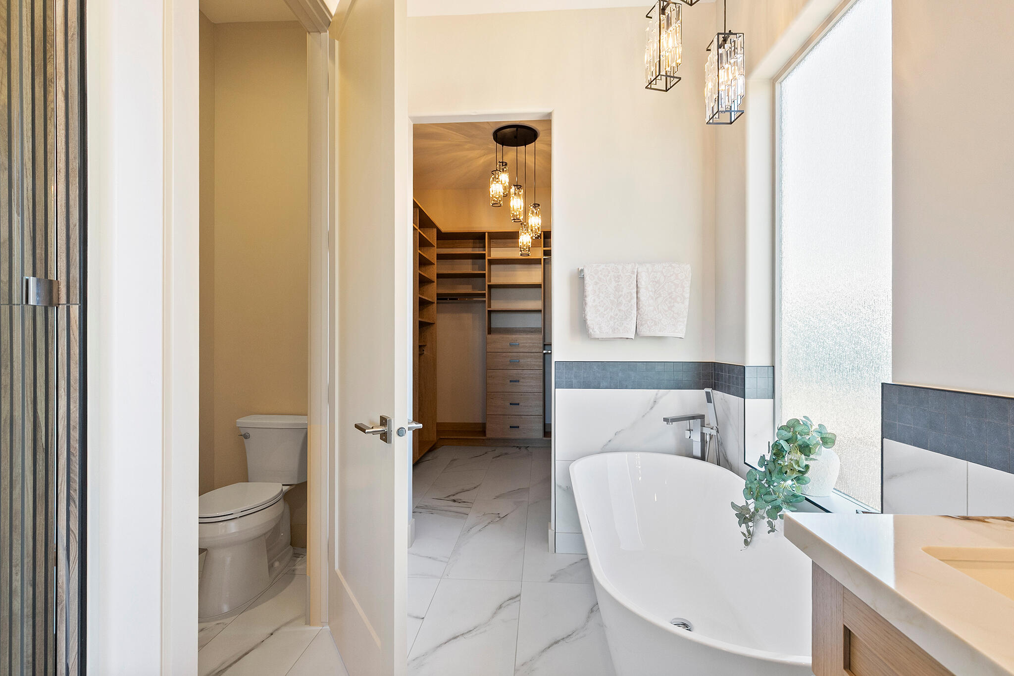 HILLSIDE ESTATES - Residential