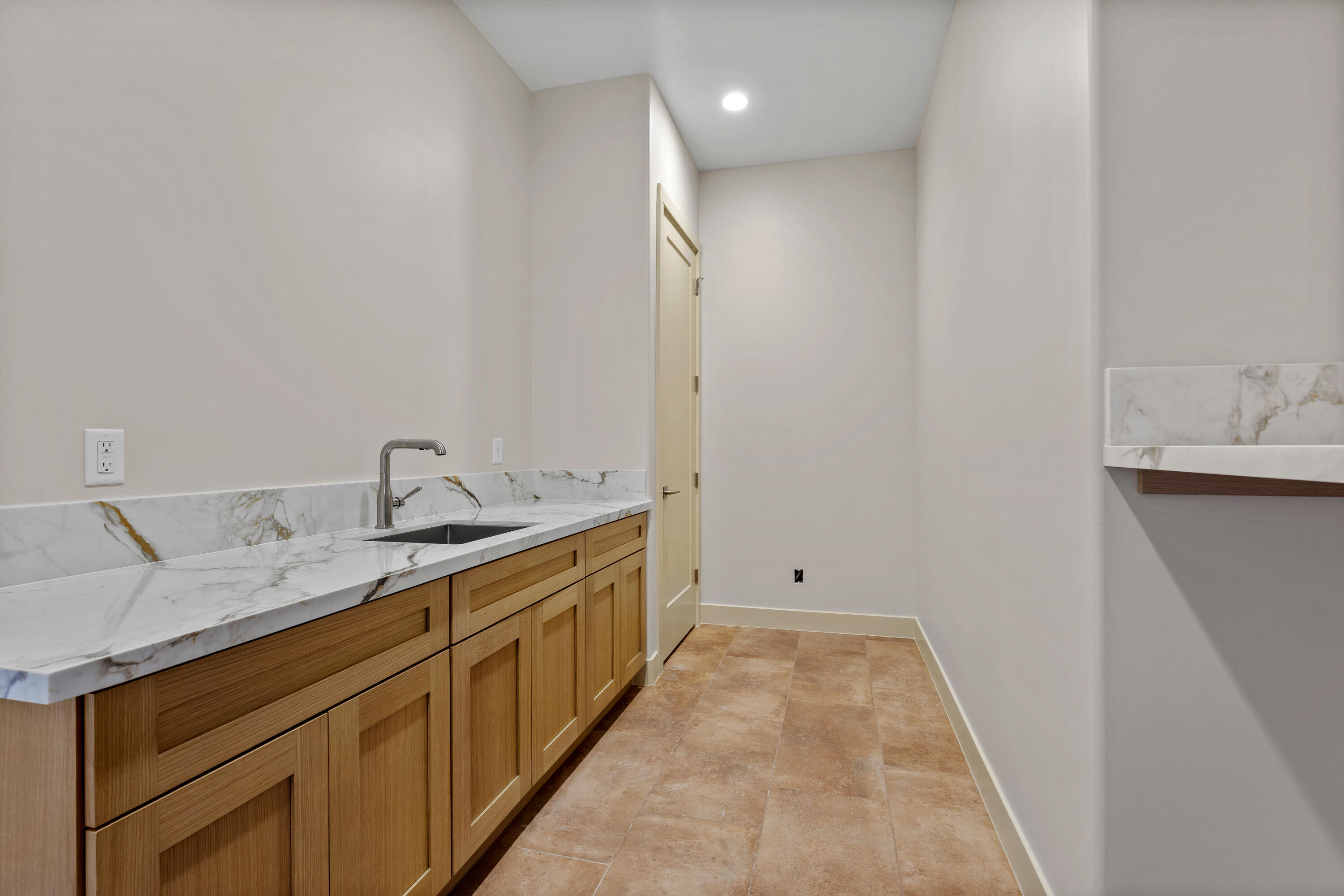 HILLSIDE ESTATES - Residential