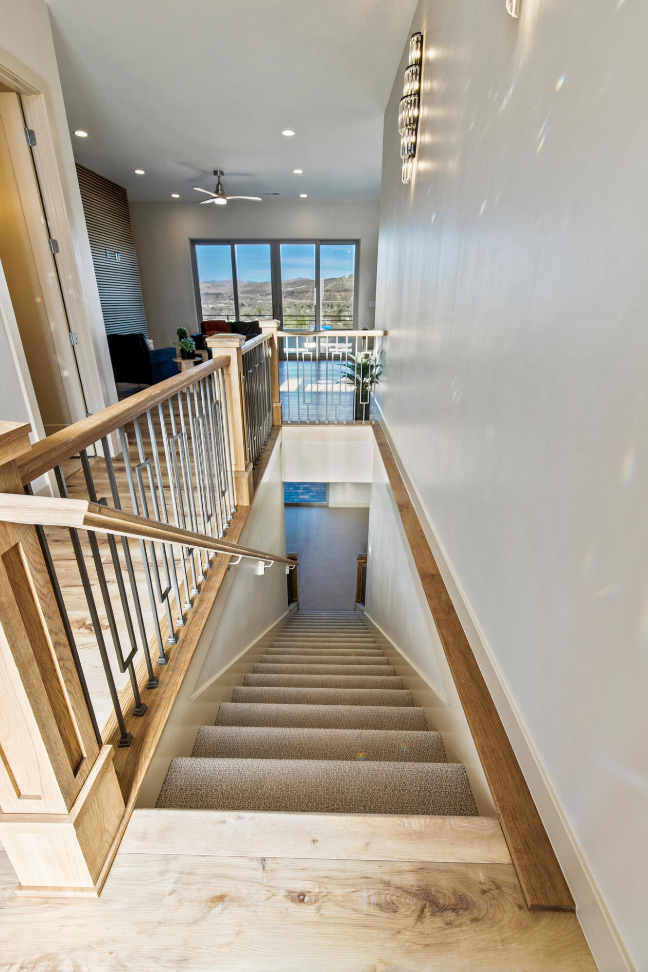 HILLSIDE ESTATES - Residential