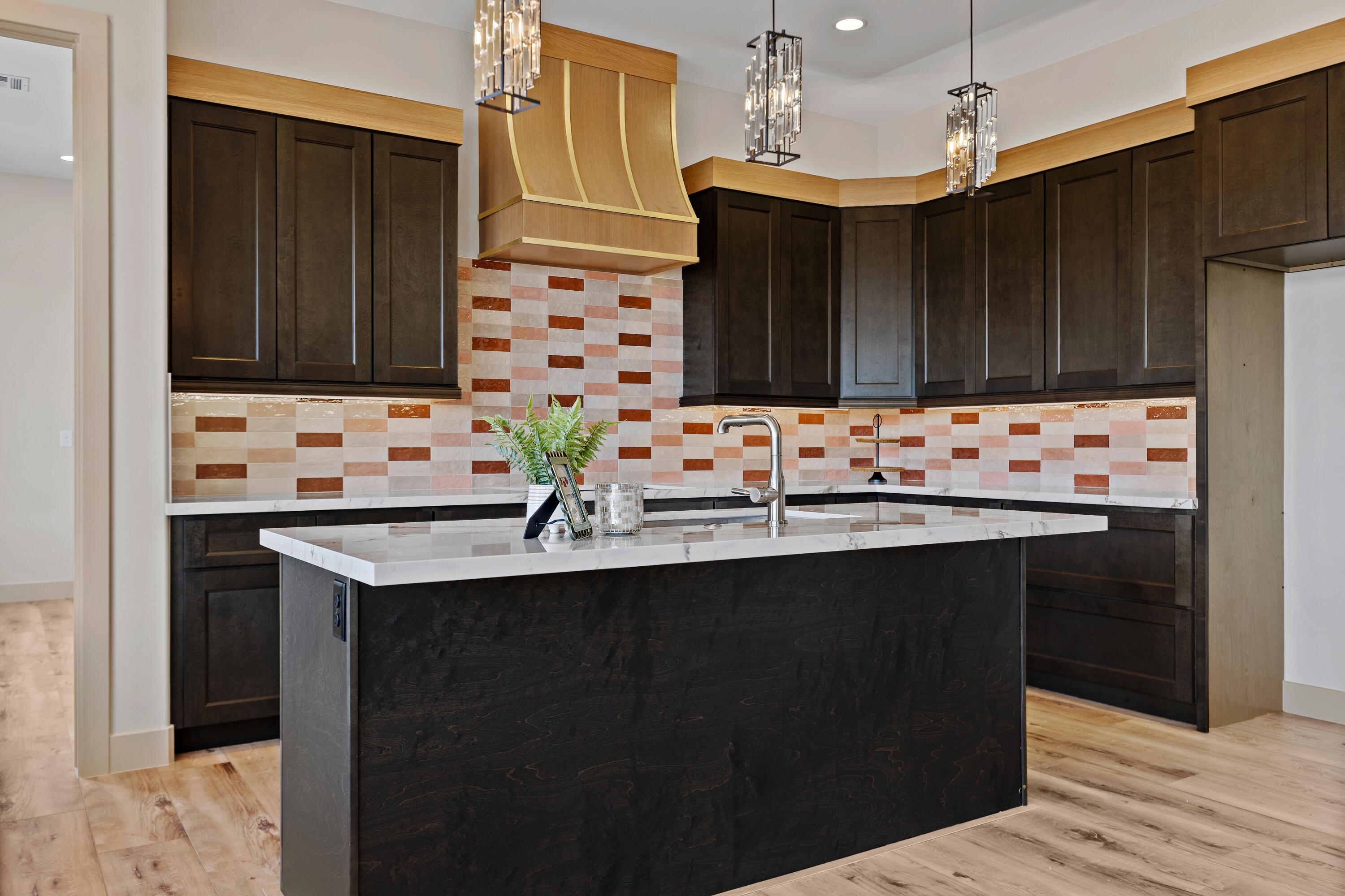 HILLSIDE ESTATES - Residential