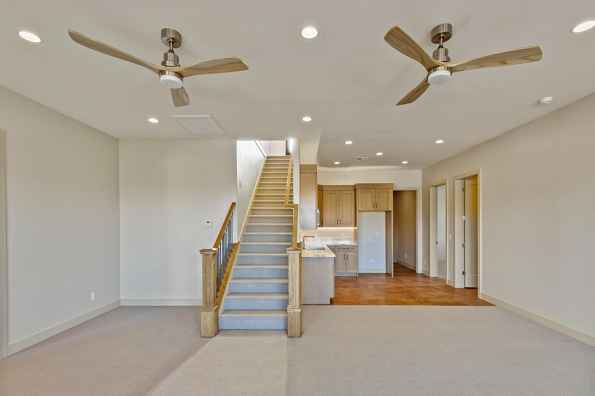 HILLSIDE ESTATES - Residential