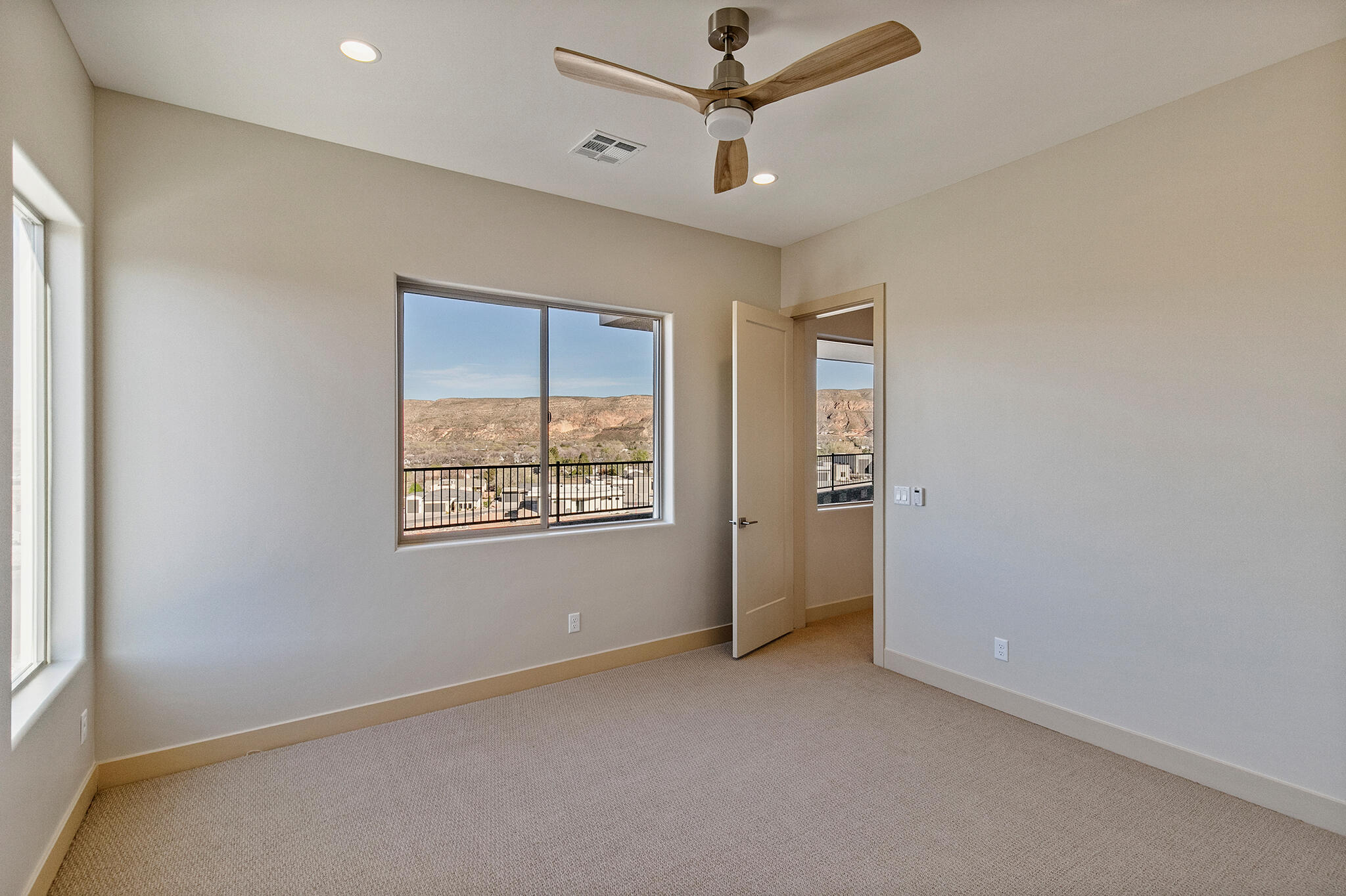 HILLSIDE ESTATES - Residential