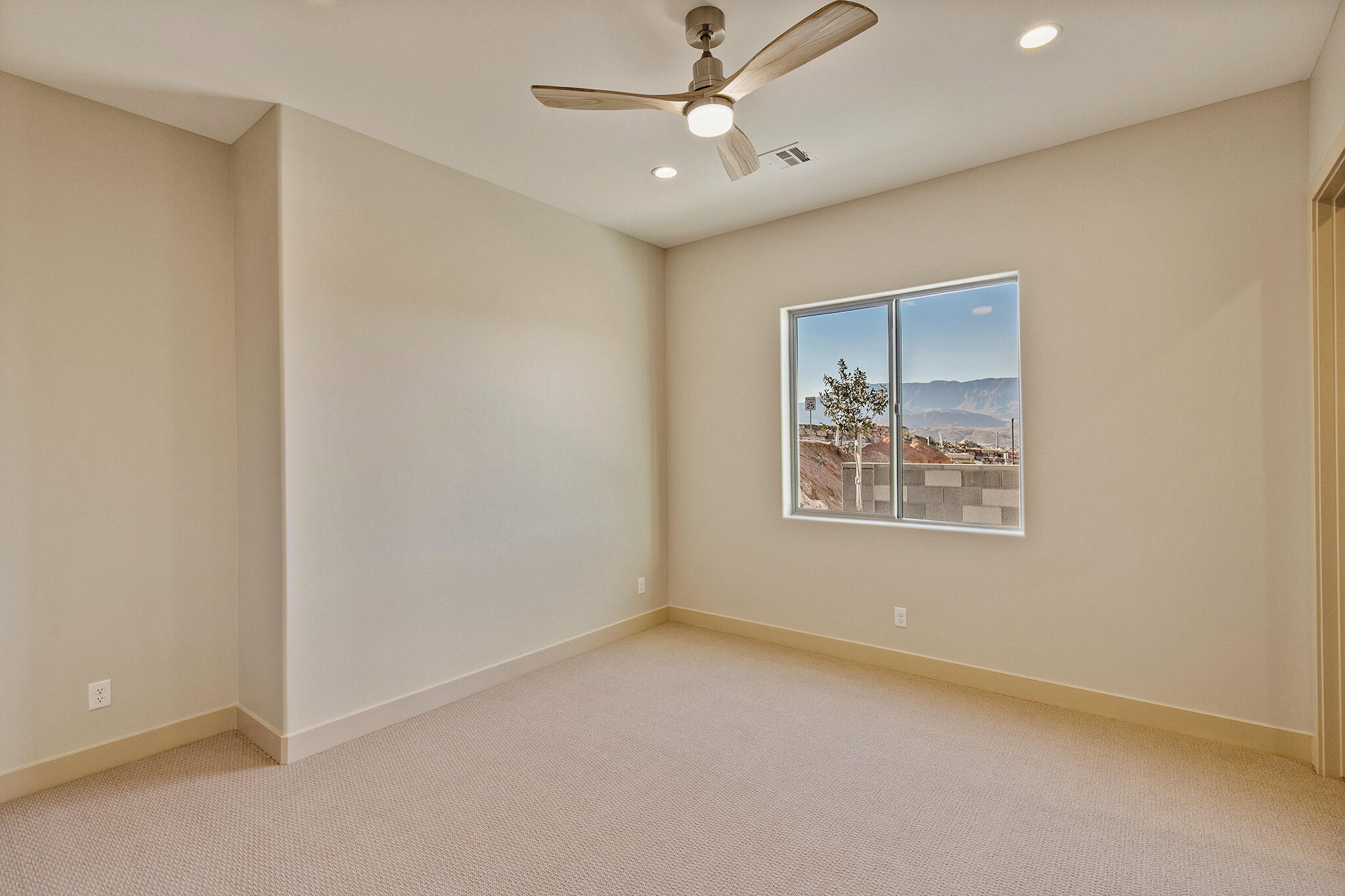 HILLSIDE ESTATES - Residential