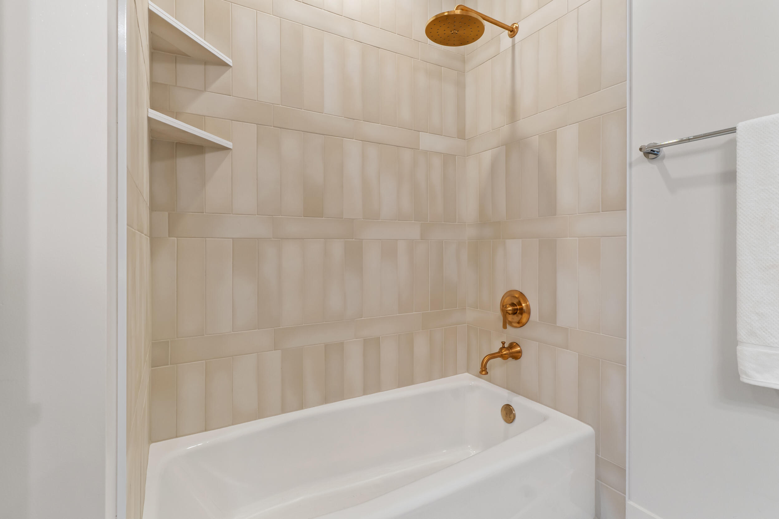 HERITAGE PLACE - Residential