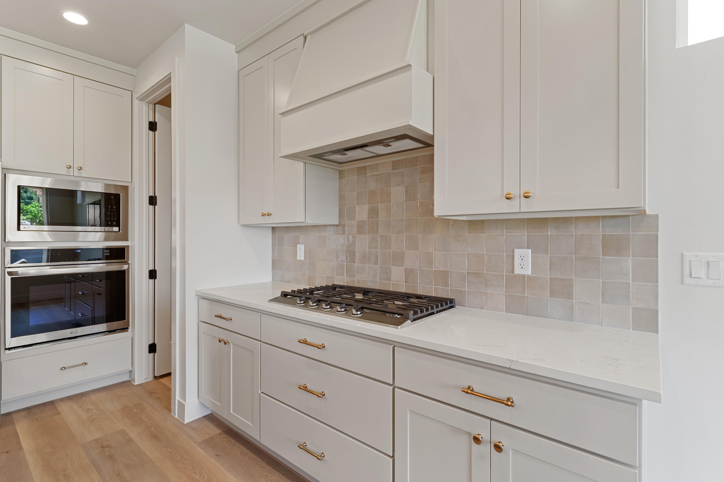 HERITAGE PLACE - Residential