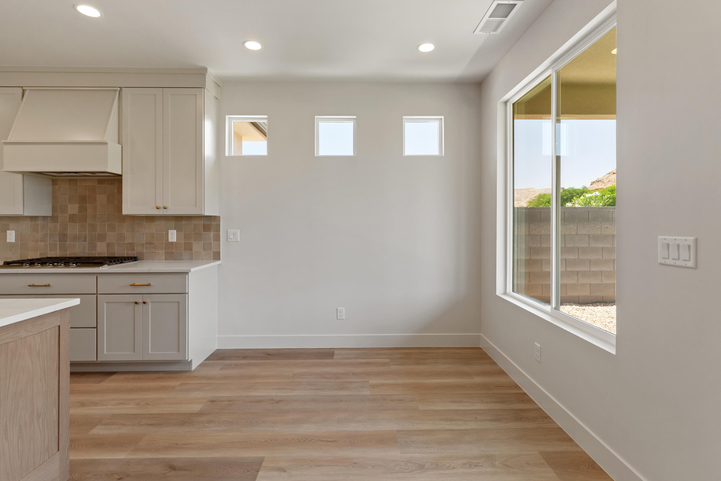 HERITAGE PLACE - Residential