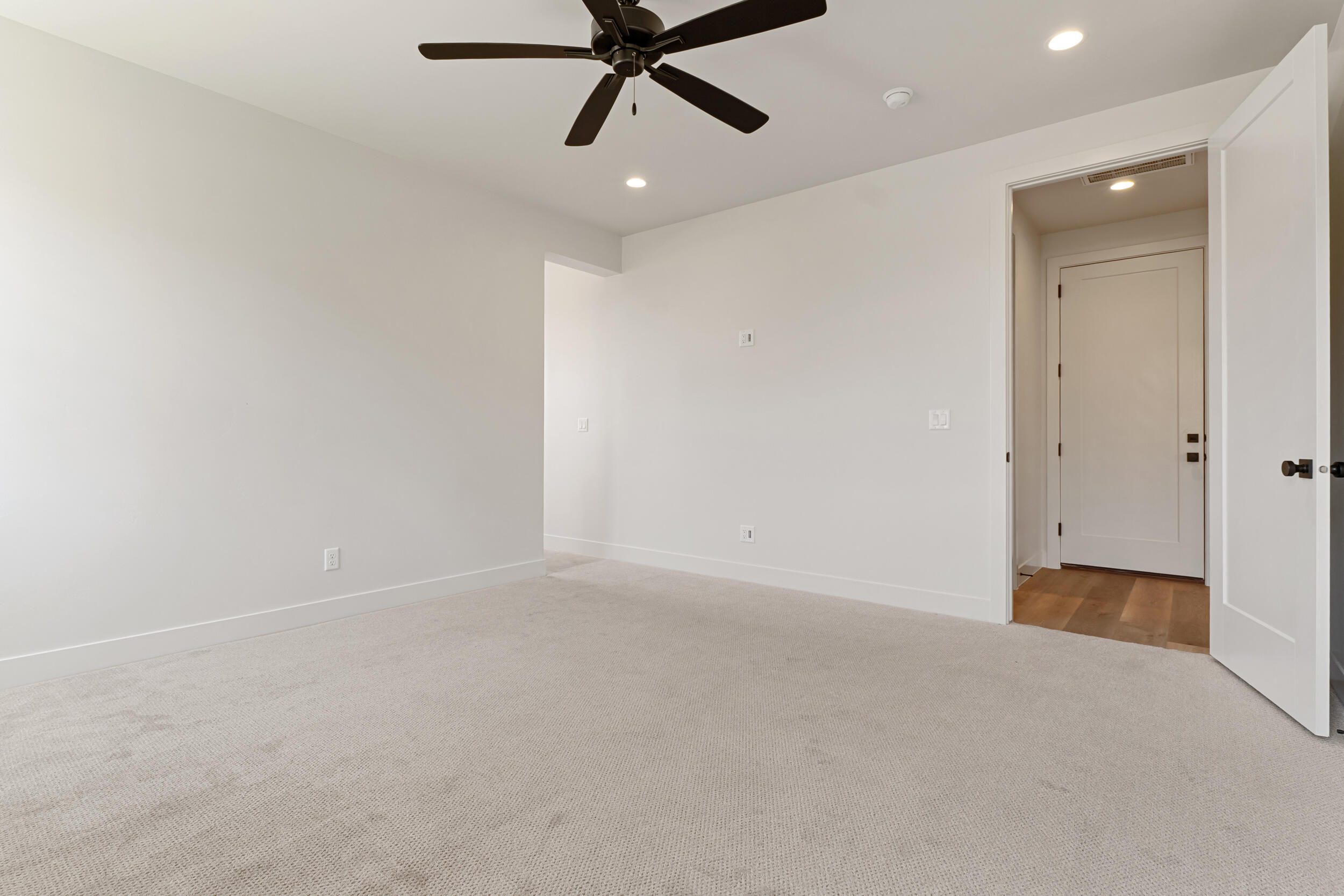 HERITAGE PLACE - Residential