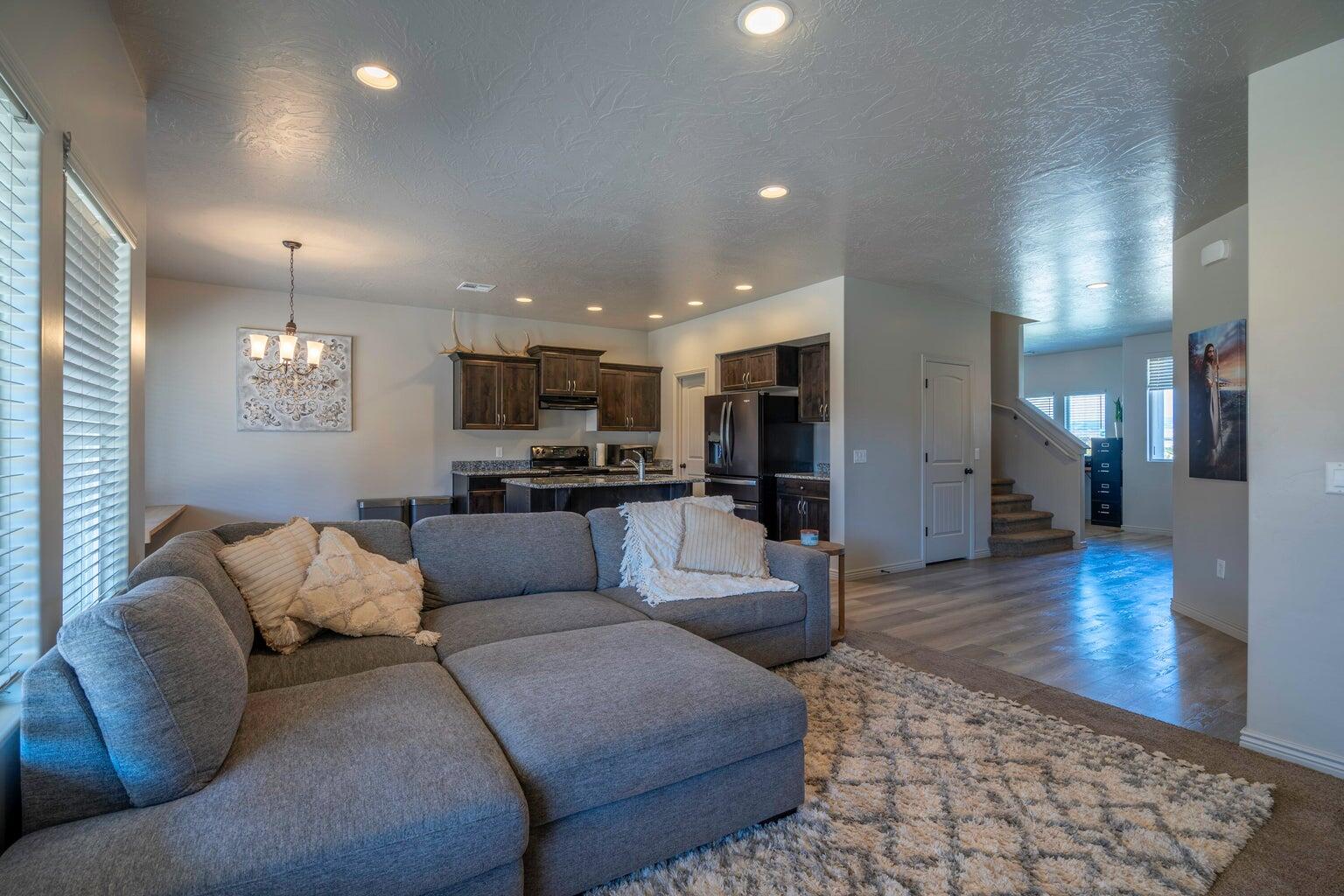 ROSEWOOD ESTATES - Residential