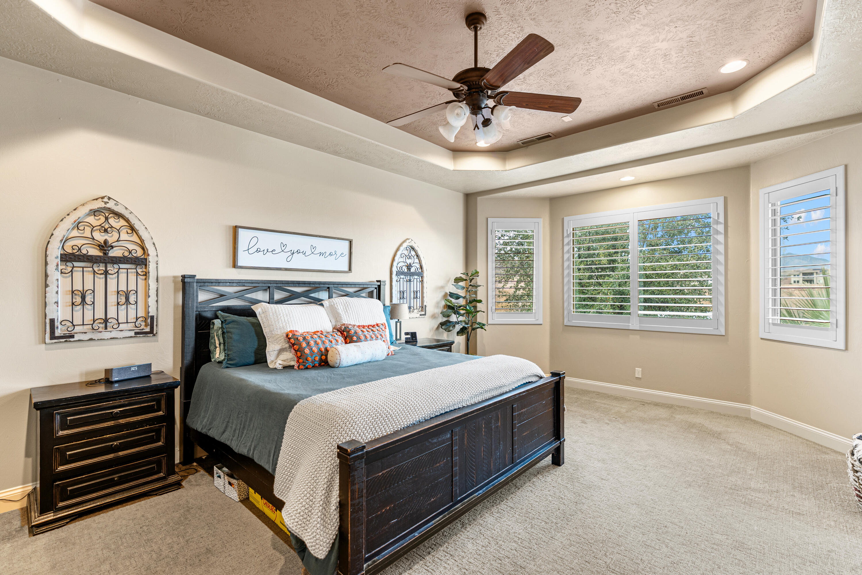 BOULDERS - Residential