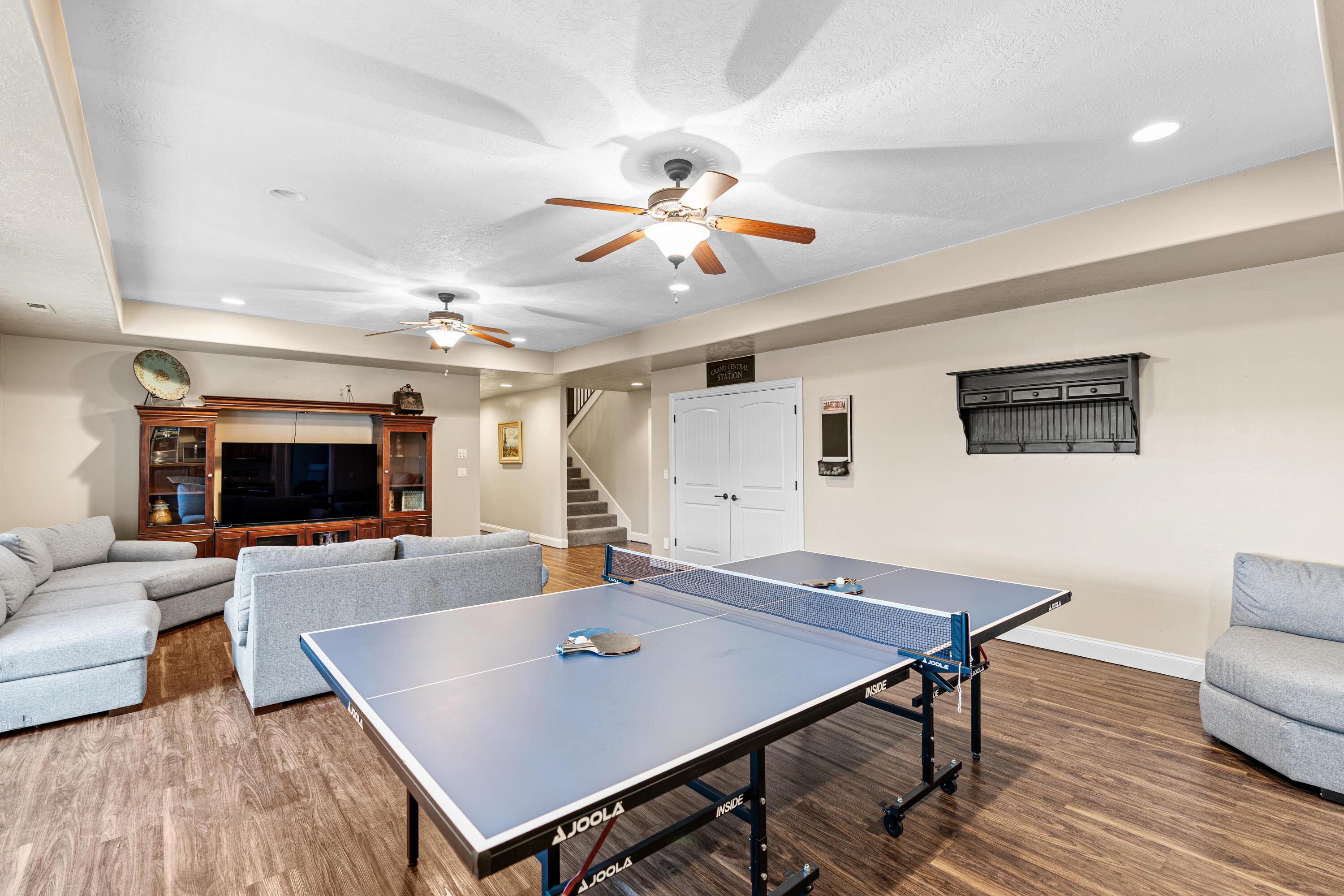 BOULDERS - Residential