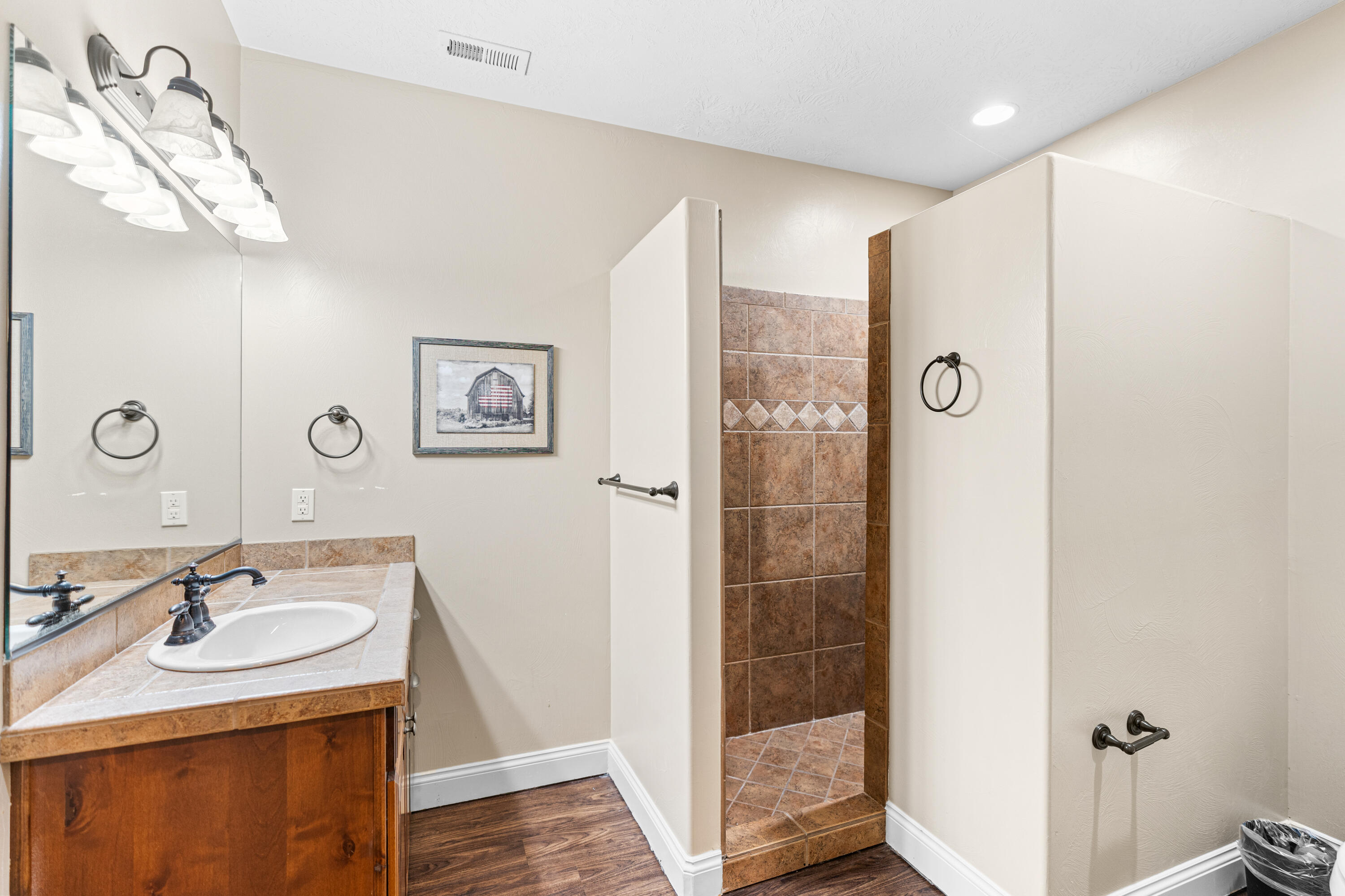 BOULDERS - Residential