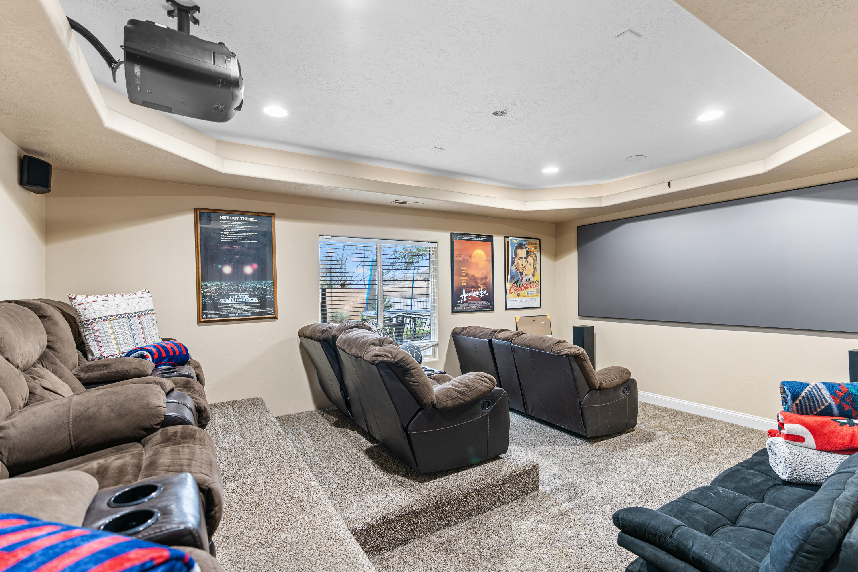 BOULDERS - Residential