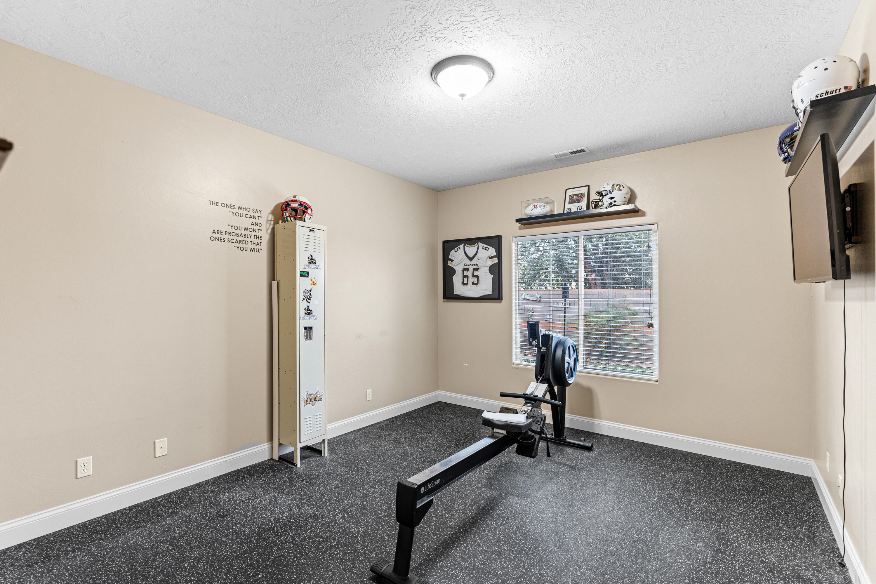 BOULDERS - Residential