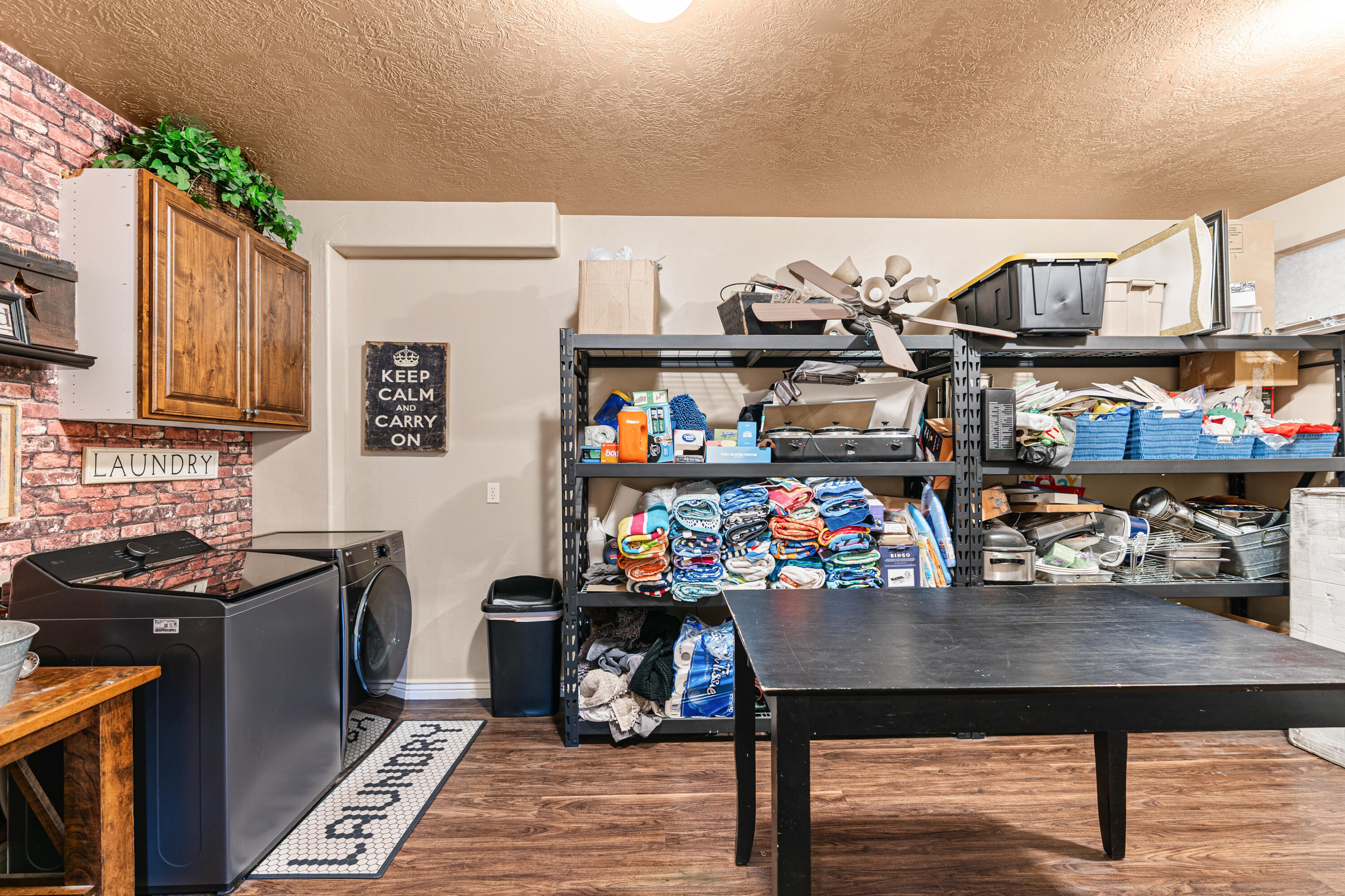 BOULDERS - Residential