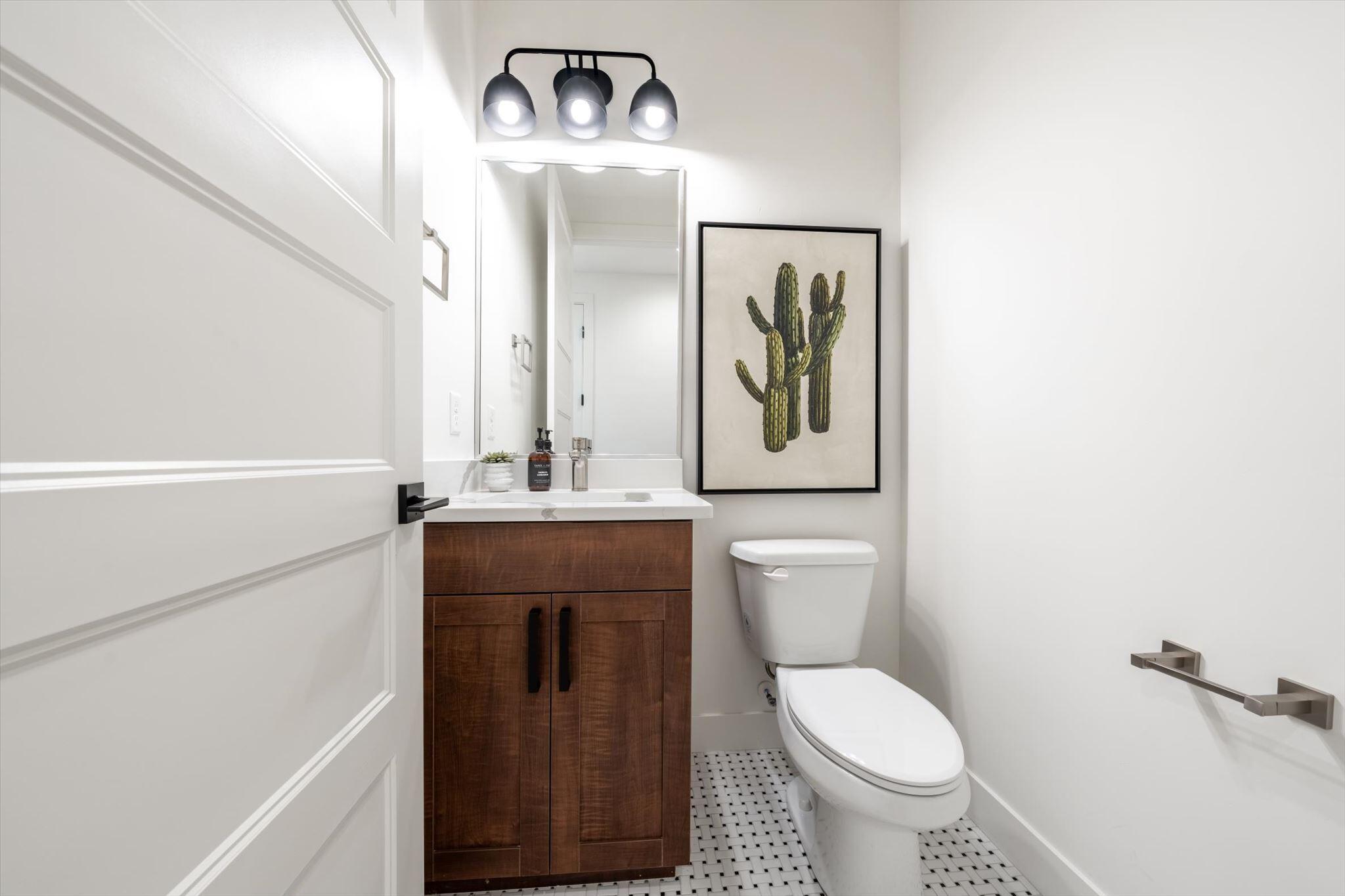LEDGES OF SG HILLCREST - Residential