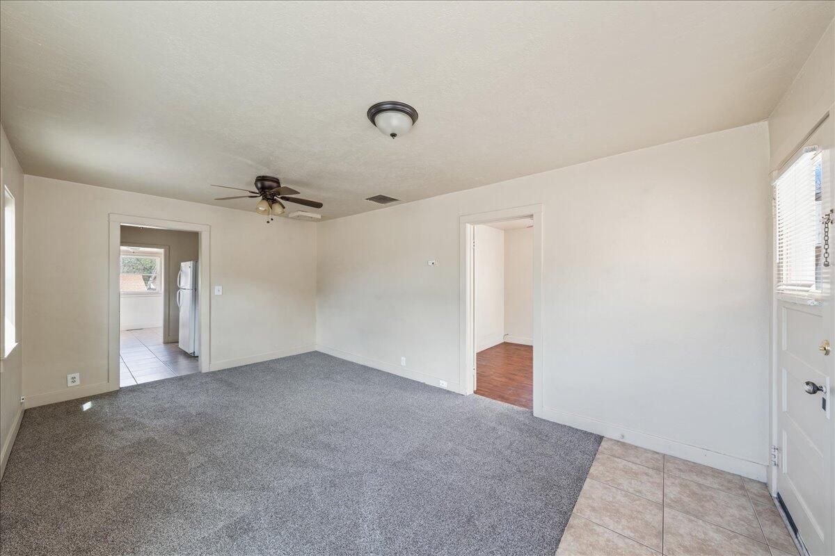 HURRICANE TOWNSITE - Residential Income