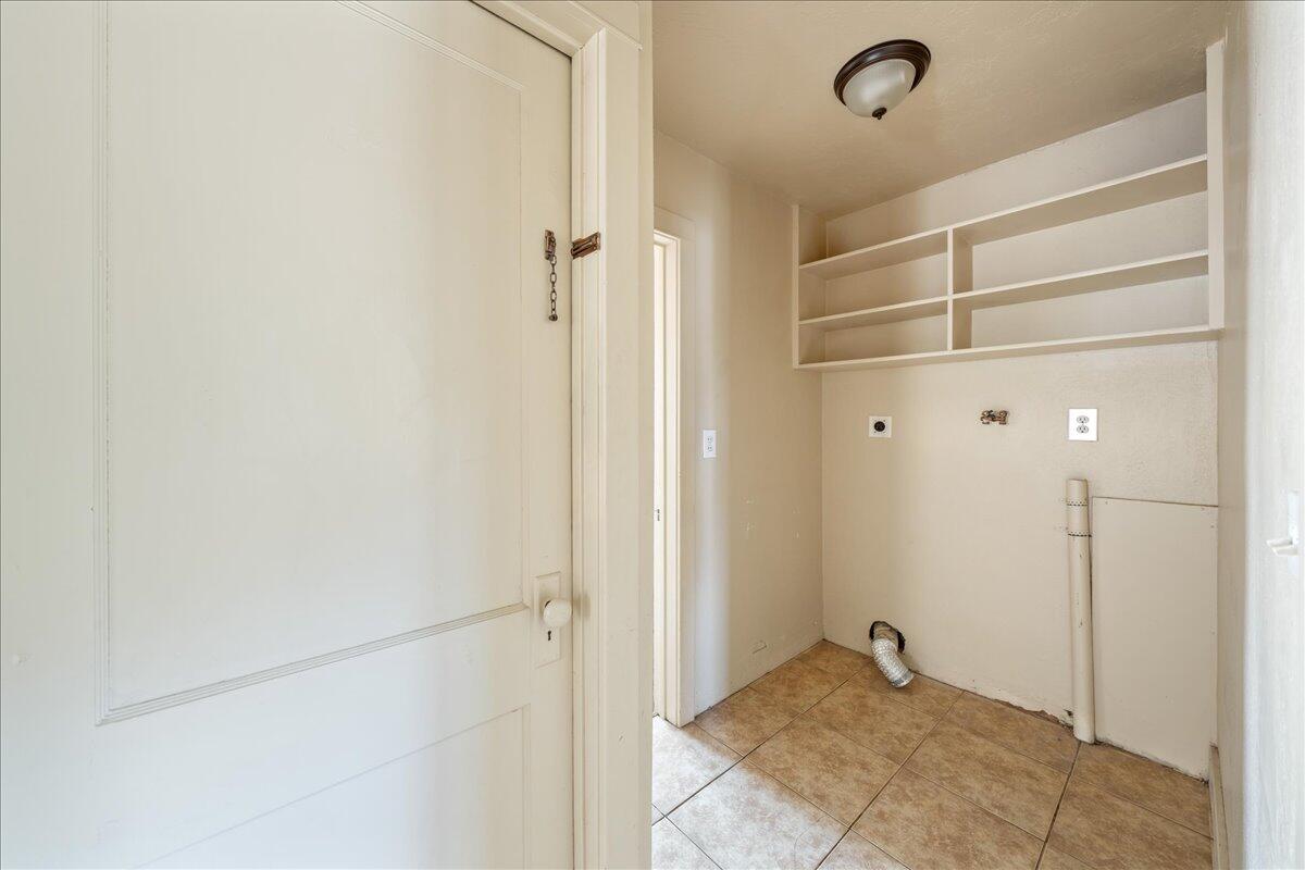 HURRICANE TOWNSITE - Residential Income