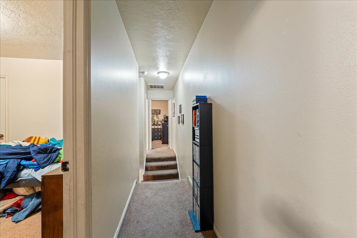 HURRICANE TOWNSITE - Residential Income