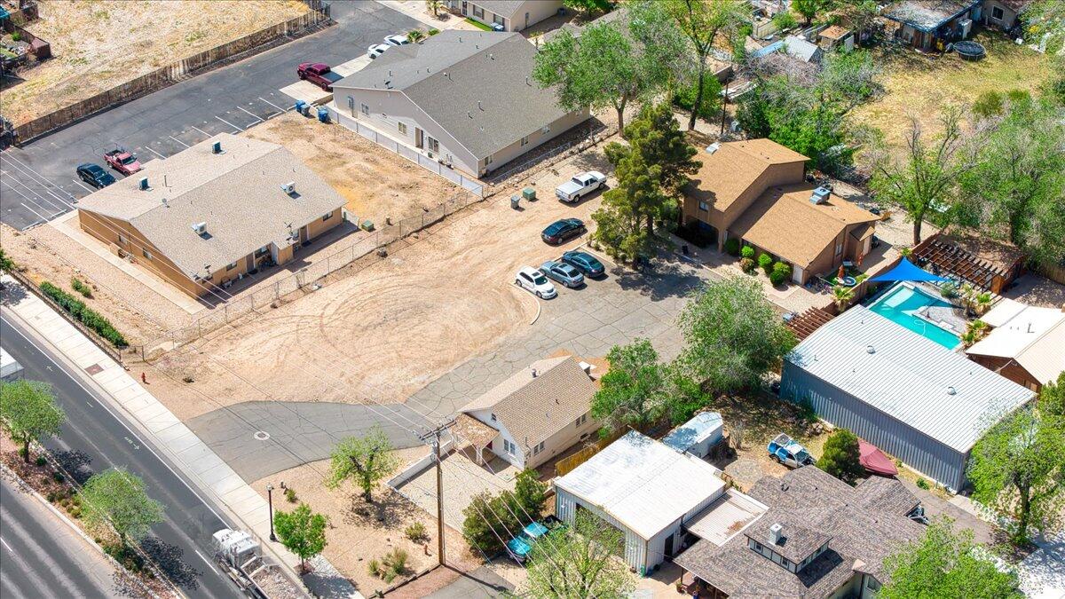 HURRICANE TOWNSITE - Residential Income