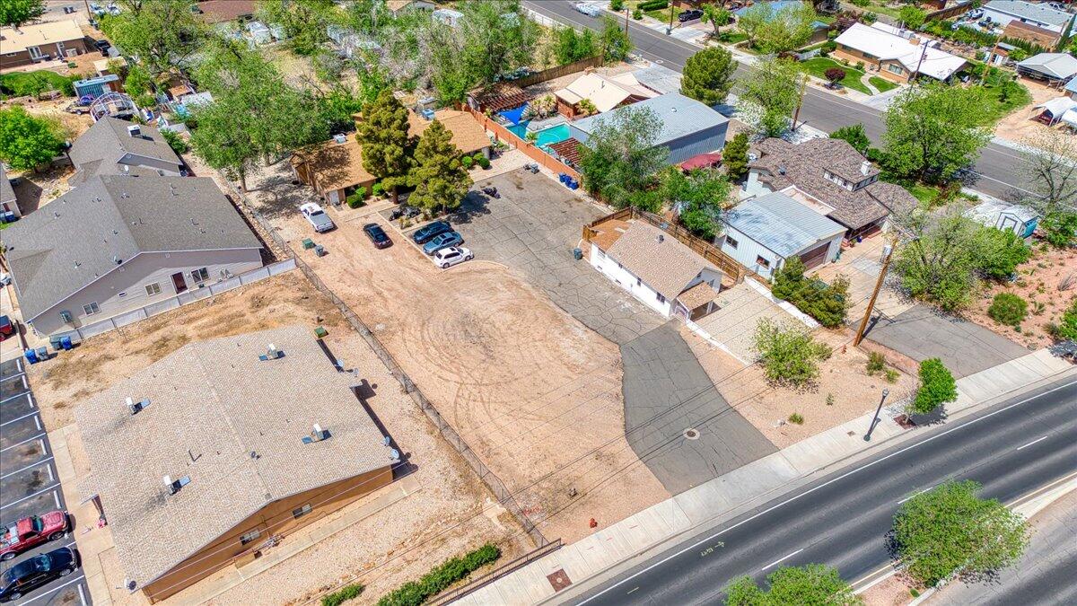 HURRICANE TOWNSITE - Residential Income