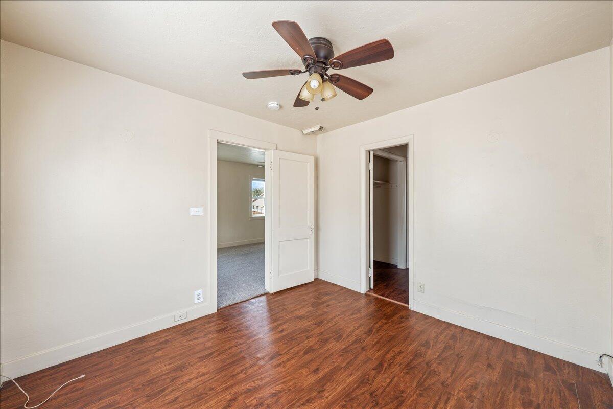 HURRICANE TOWNSITE - Residential Income