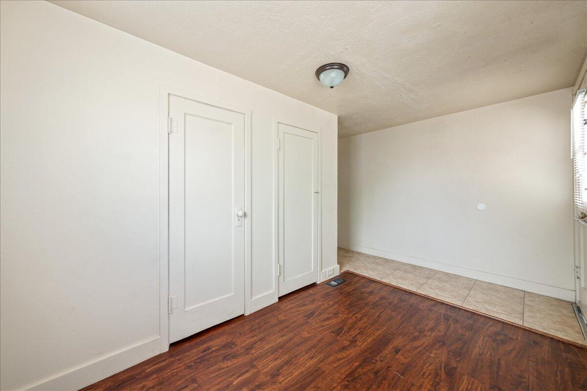 HURRICANE TOWNSITE - Residential Income