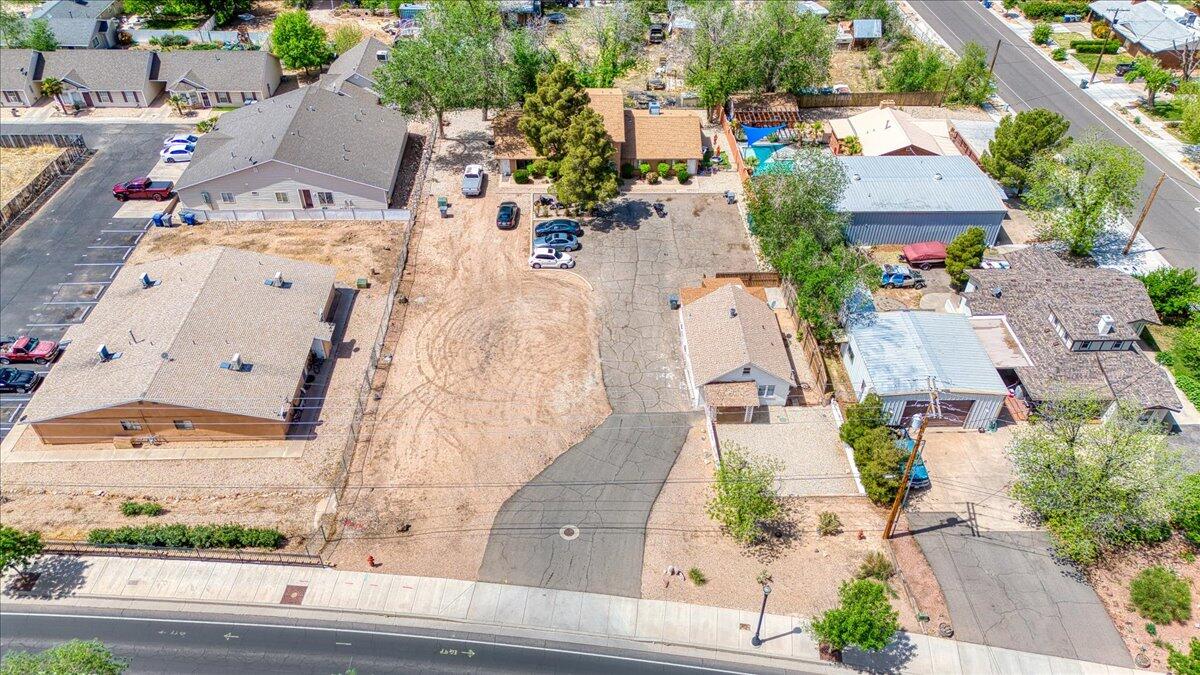 HURRICANE TOWNSITE - Residential Income