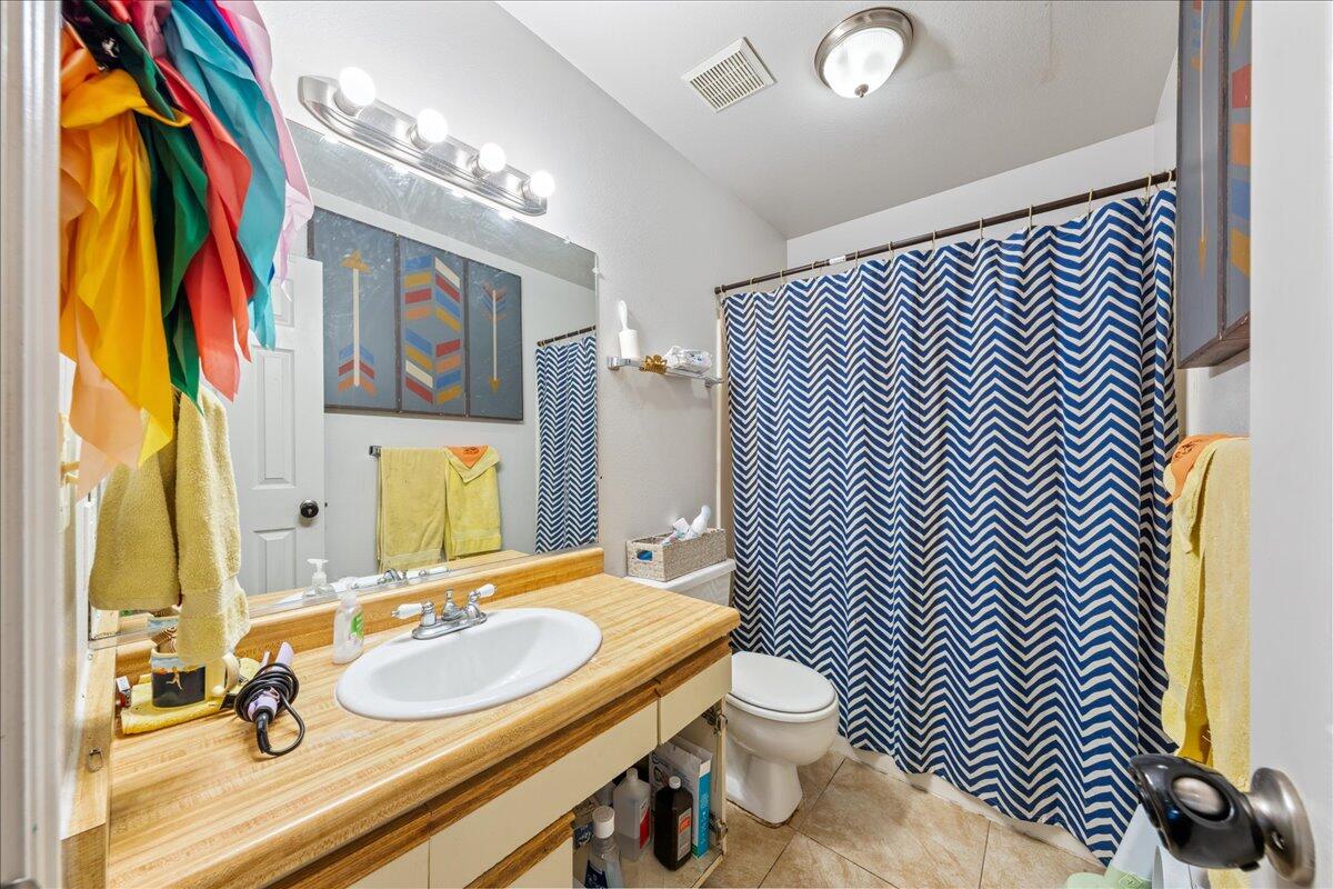 HURRICANE TOWNSITE - Residential Income